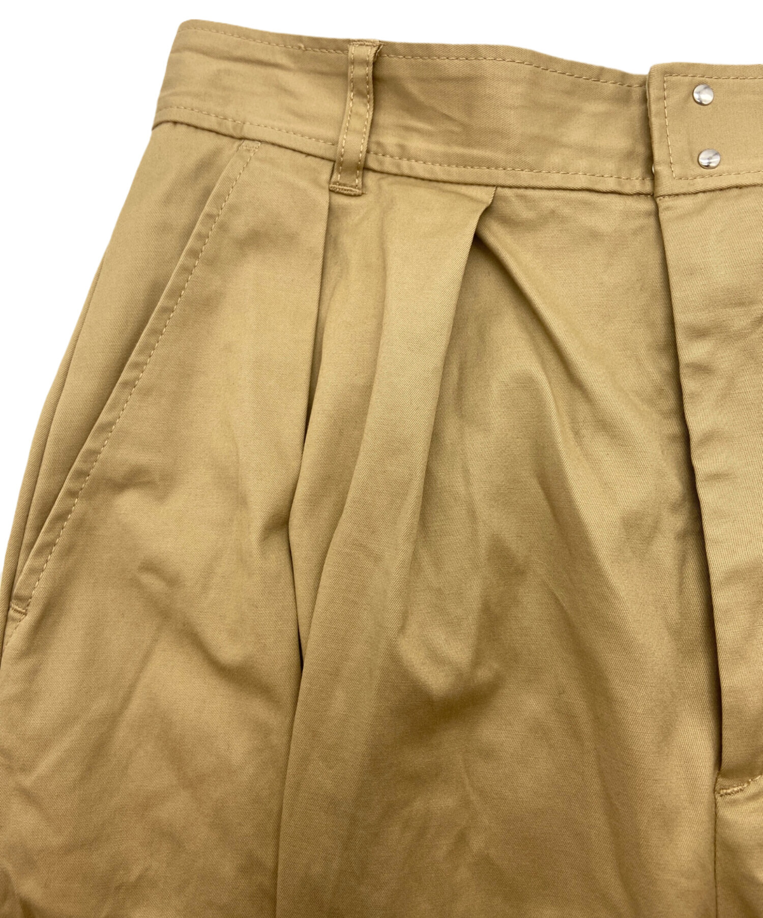 CADUNE新品タグ付きチノパンツ 中古・古着通販】CADUNE (カデュネ) ワイドタックチノパン ベージュ