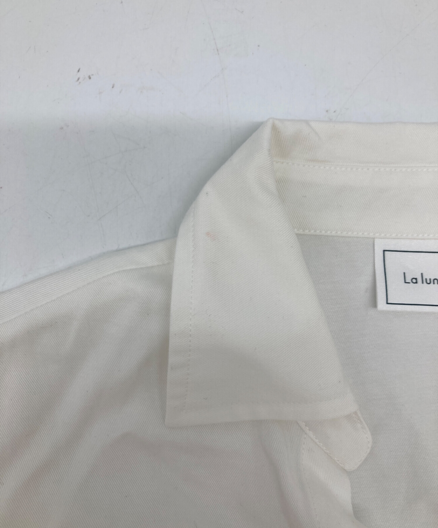 La lune ノースリーブトレンチイレヘムワンピース ホワイト 中古・古着通販】La lune (ラリューン) ノースリーブトレンチイレヘム