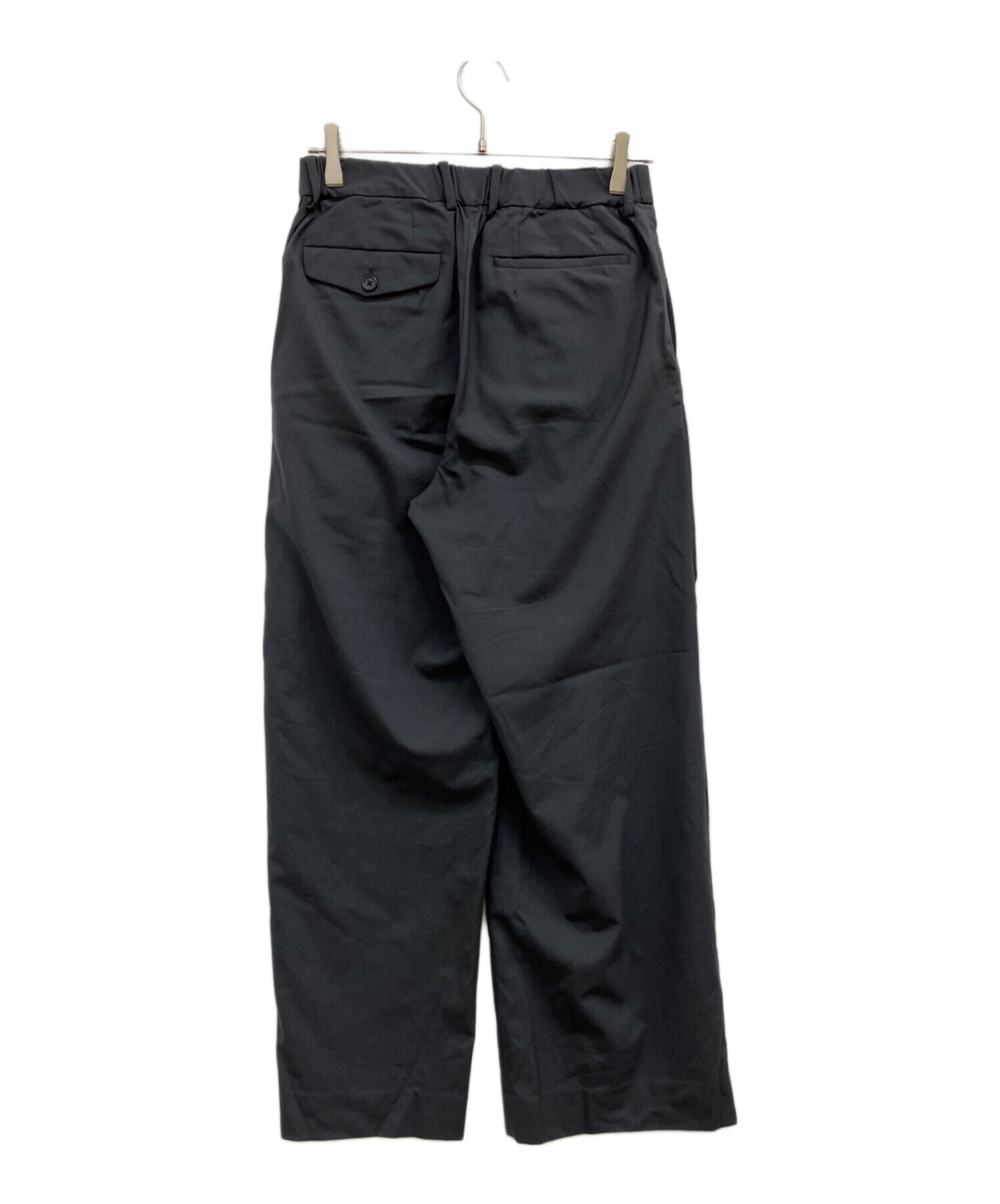 中古・古着通販】MARKAWARE (マーカウェア) TRIPLE PLEATED WIDE
