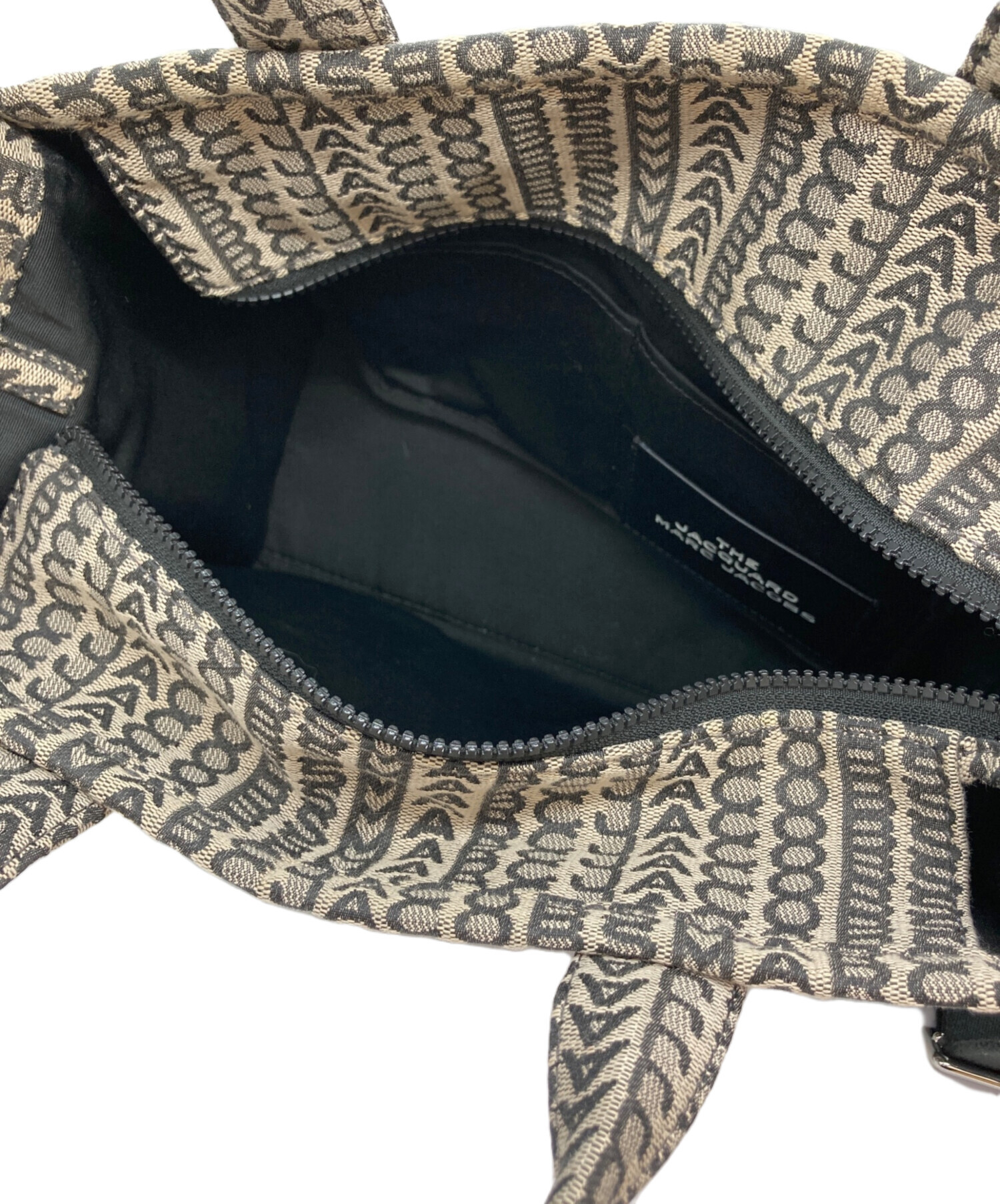 未使用級　希少　MARC JACOBS ザモノグラム 2way マイクロ　総柄 未使用級 希少 MARC JACOBS ザモノグラム 2way マイクロ 総柄 中古