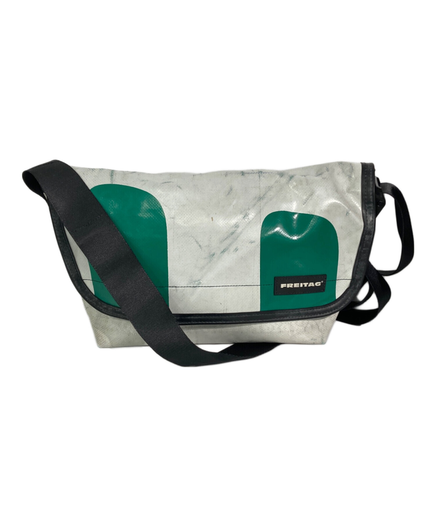 FREITAG メッセンジャーバッグ グリーン ホワイト 中古・古着通販】FREITAG (フライターグ) メッセンジャーバッグ