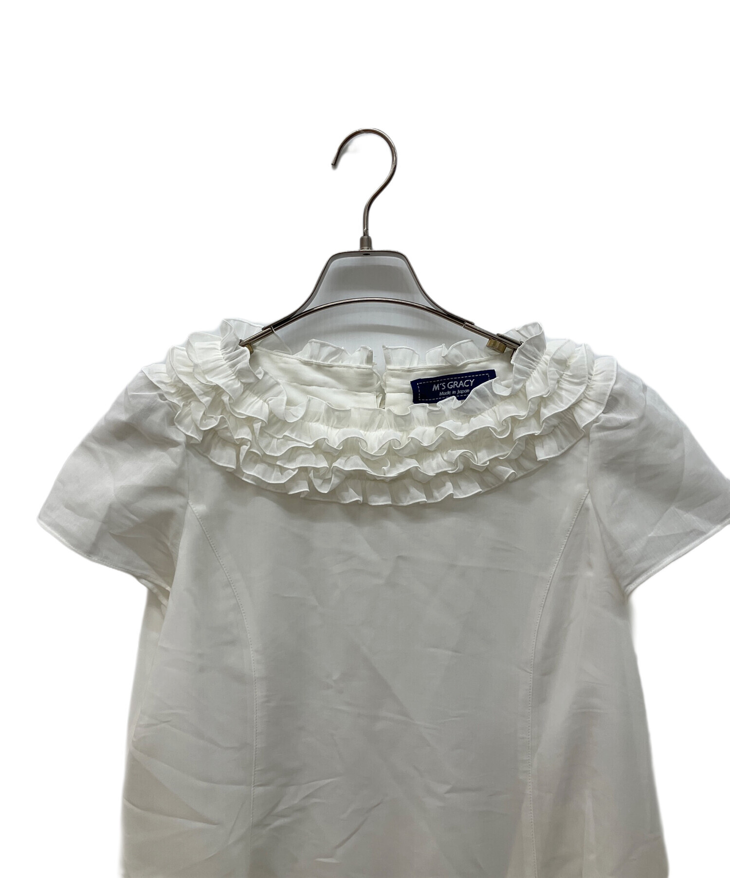 美品 M'S GRACY エムズグレイシー フリル コットン 半袖シャツ 40白 中古・古着通販】M'S GRACY (エムズグレイシー) フリル襟シアードレス