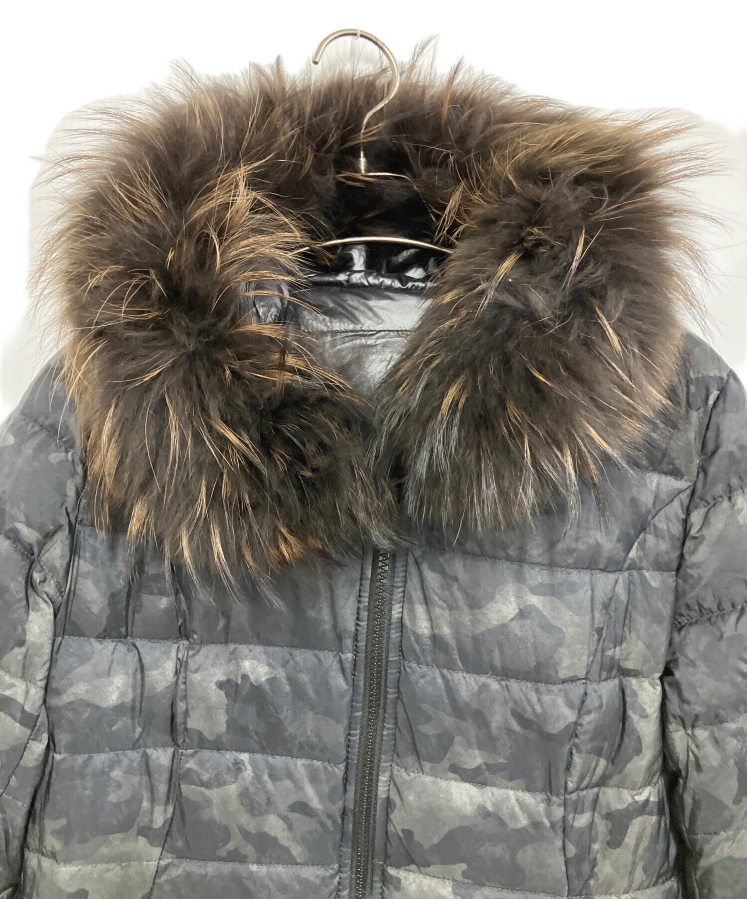 中古・古着通販】TATRAS (タトラス) カモフラージュ柄ダウンコート