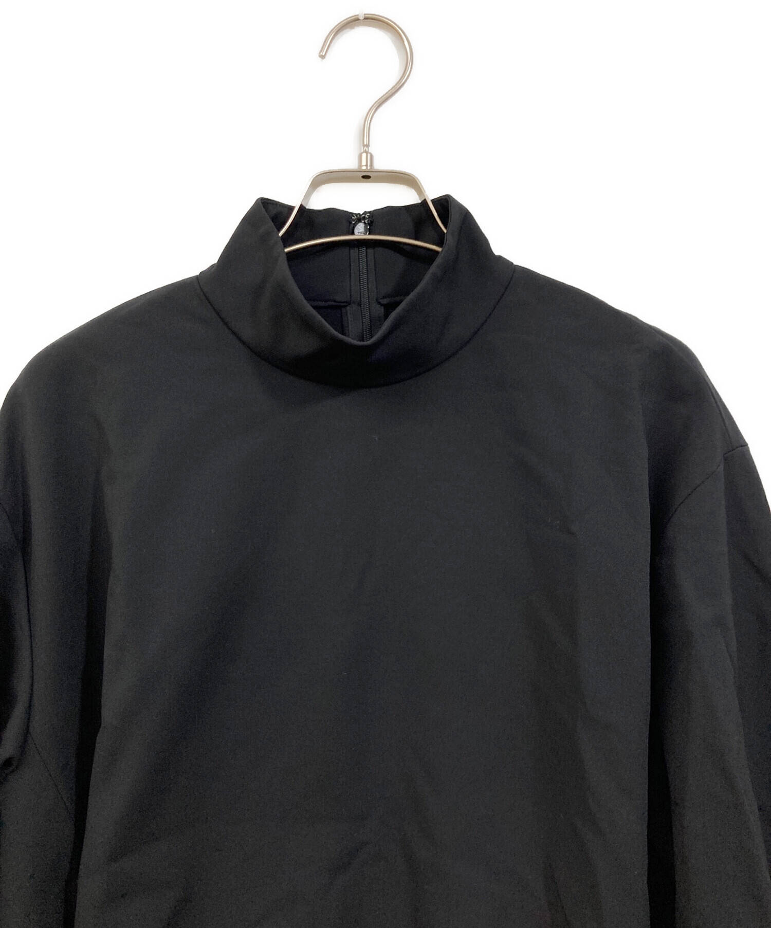 LE PHIL ルフィルバックピーチストレッチブラウス