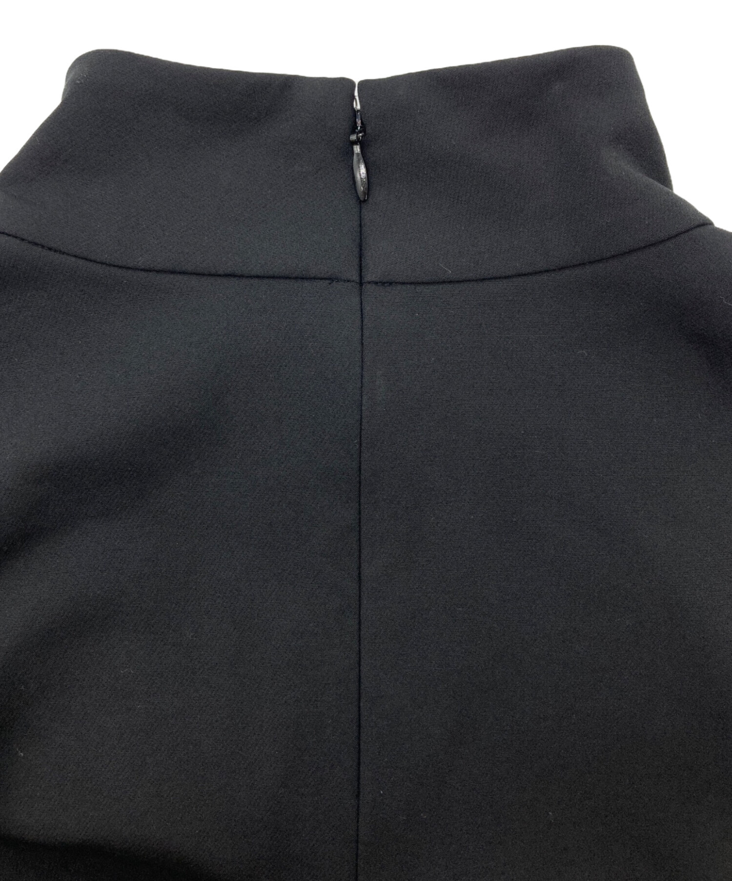 LE PHIL ルフィルバックピーチストレッチブラウス