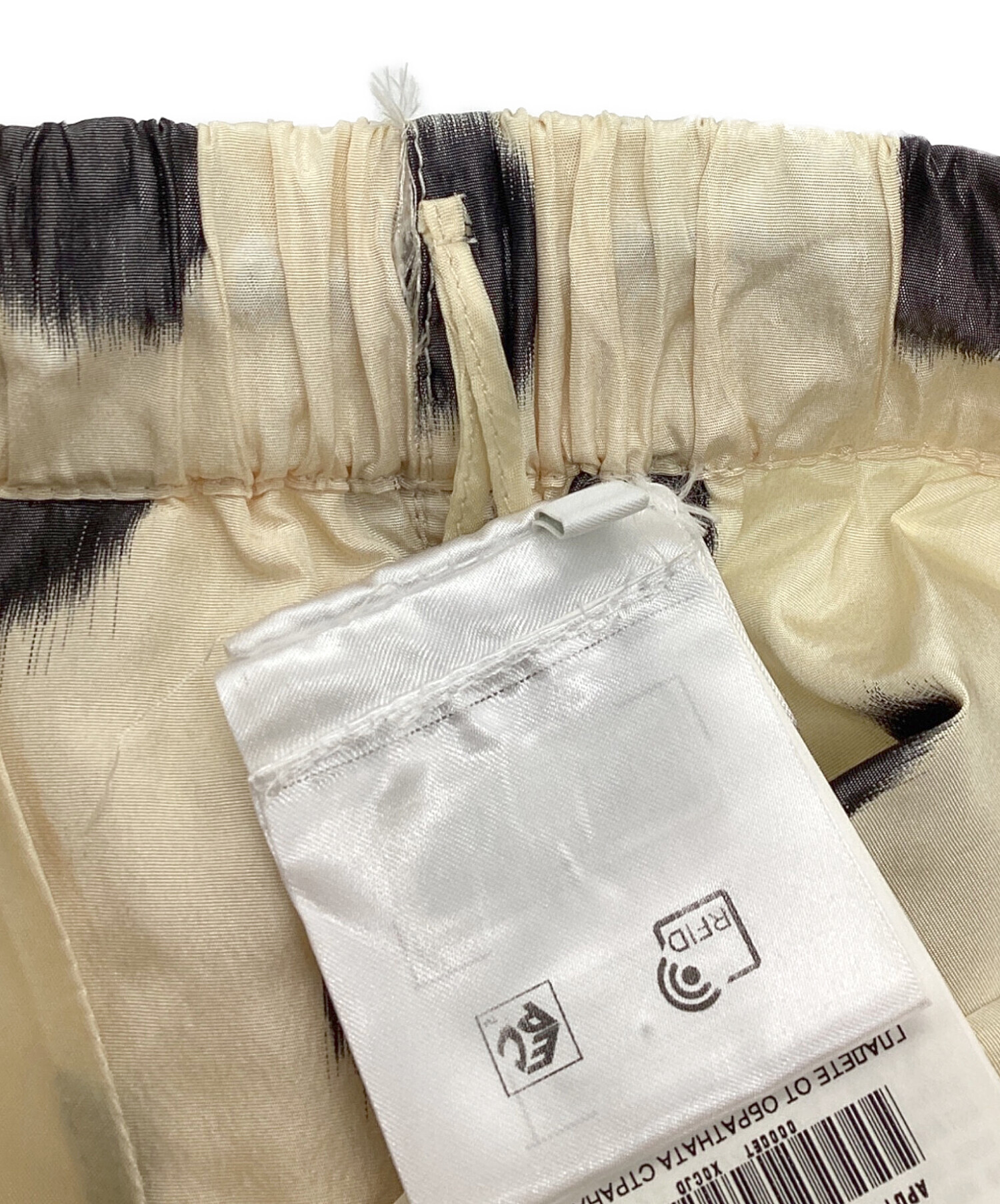 中古・古着通販】PRADA (プラダ) シルクショートパンツ ベージュ