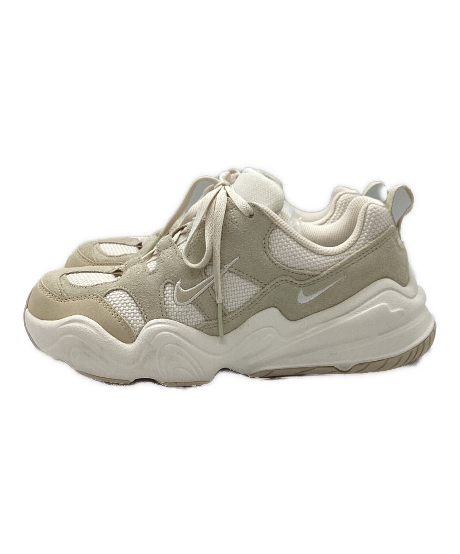 中古・古着通販】NIKE (ナイキ) TECH HERA ホワイト サイズ:SIZE 24.5 