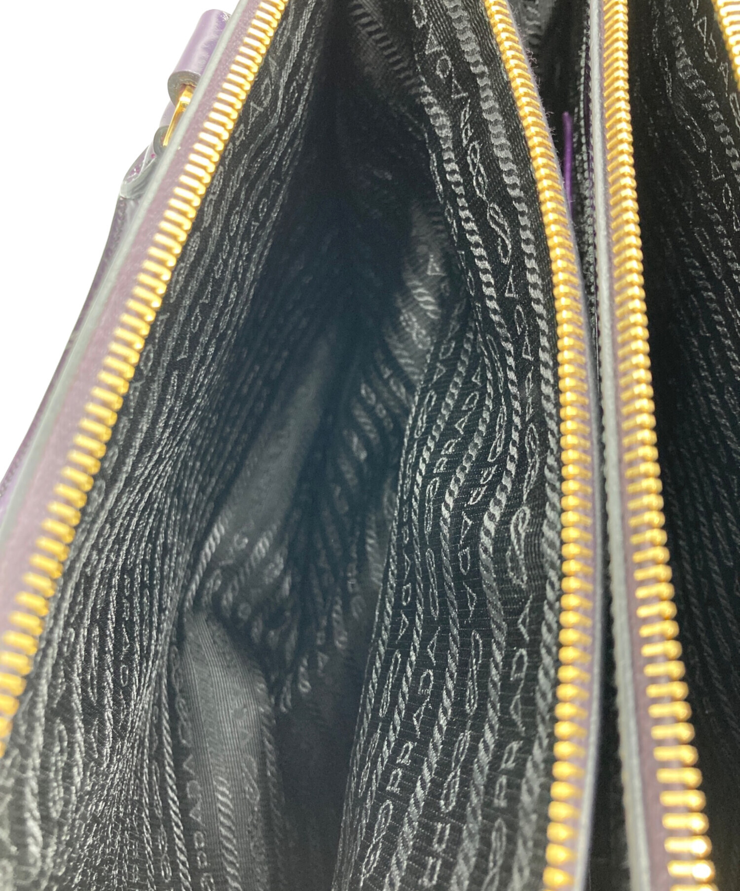 中古・古着通販】PRADA (プラダ) パテント レザーフラワーモチーフ2WAY