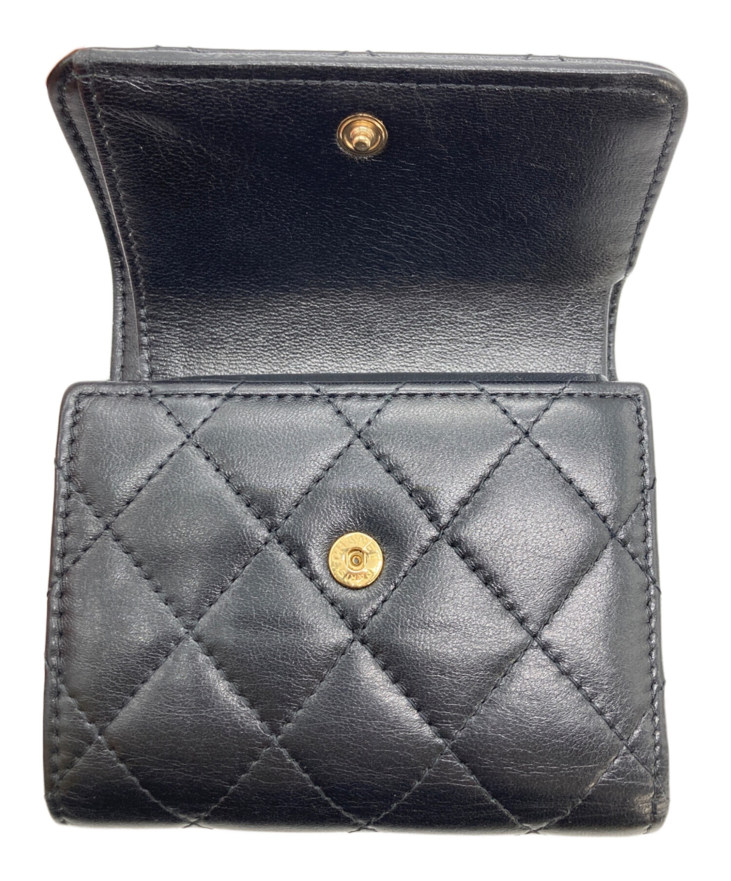 中古・古着通販】CHANEL (シャネル) 3つ折り財布 ブラック｜ブランド