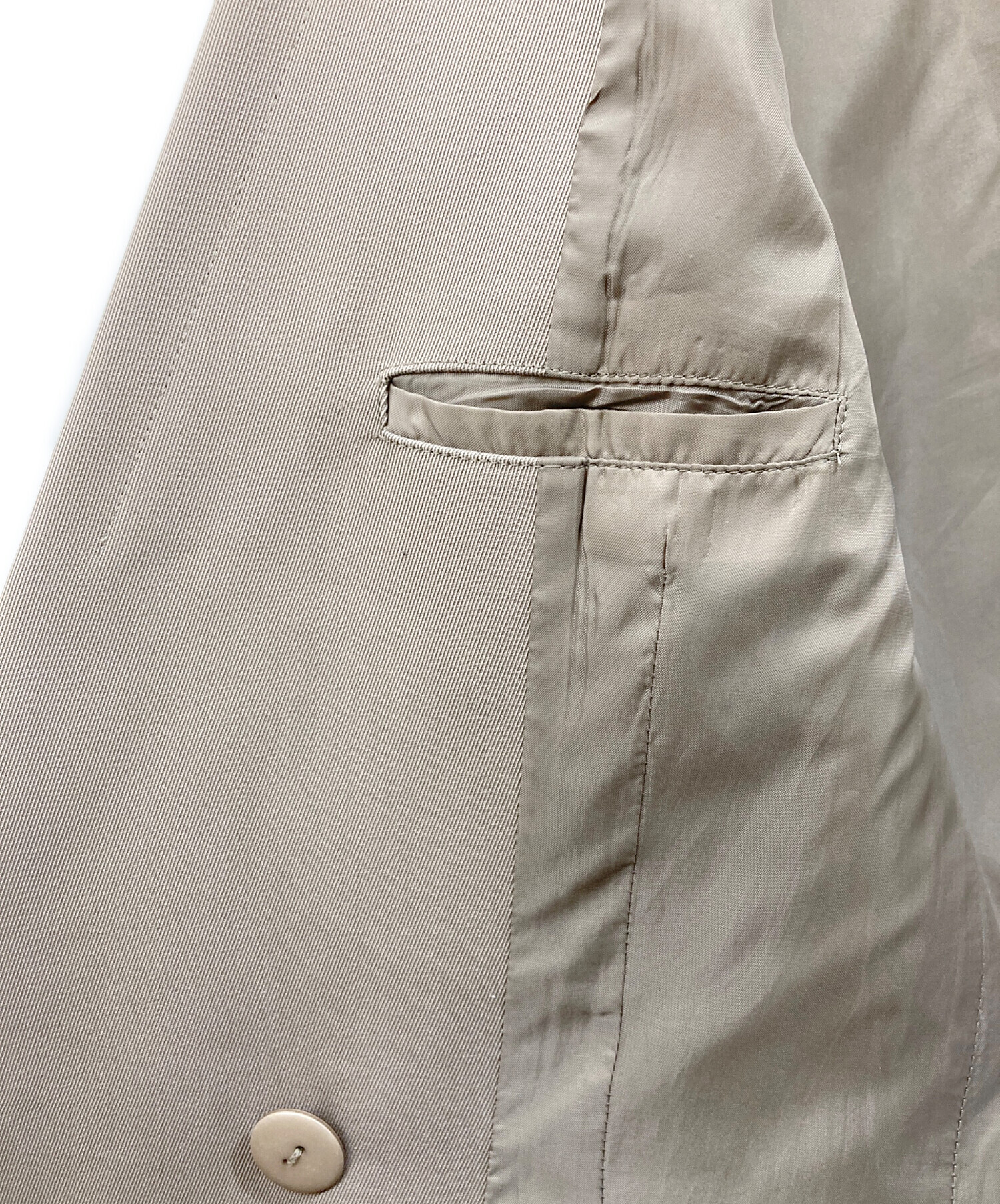 FRAY I.D ダブルブレストピークドラペルジャケット ベージュ 中古・古着通販】FRAY ID (フレイ アイディー) ダブルブレストピークド