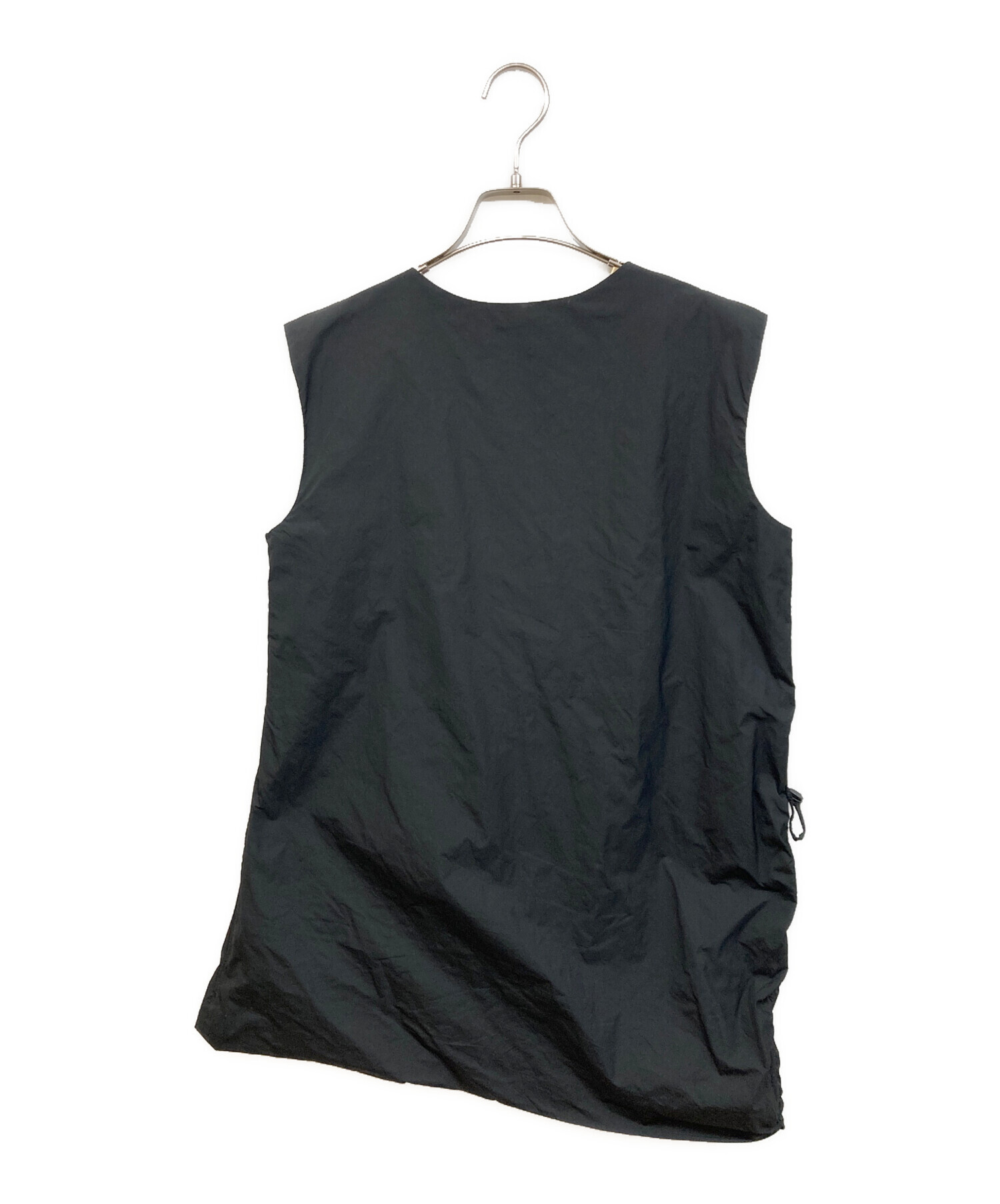 ISSEY MIYAKE ブラック ノースリーブ ワンピース 中古・古着通販】ISSEY MIYAKE (イッセイミヤケ) サイドギャザー