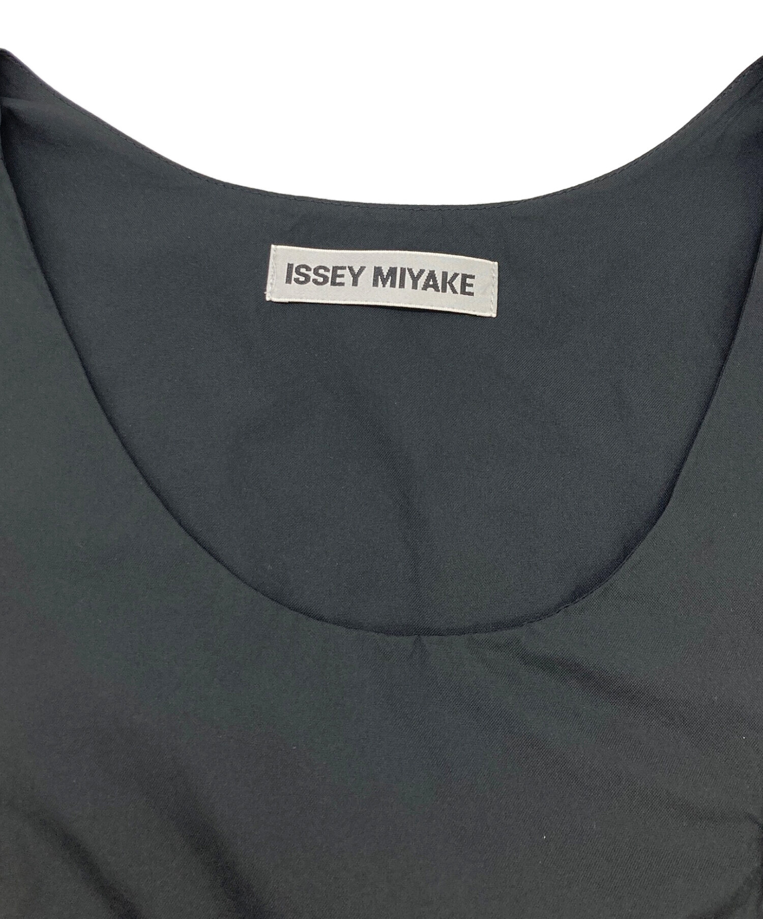 中古・古着通販】ISSEY MIYAKE (イッセイミヤケ) サイドギャザー
