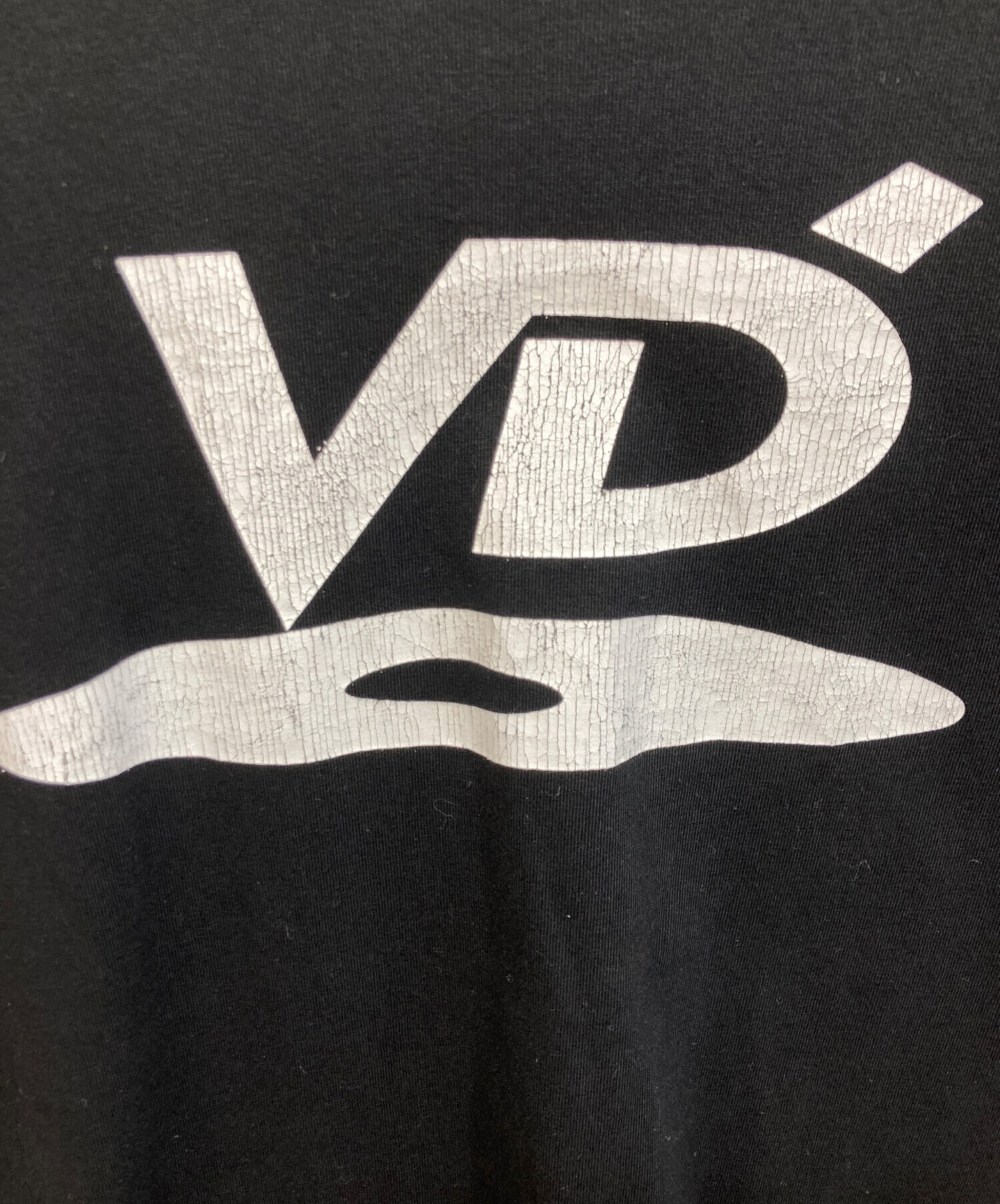 中古・古着通販】VUJA DE (ヴジャデ) VUJA DE VD LOGO T ブラック