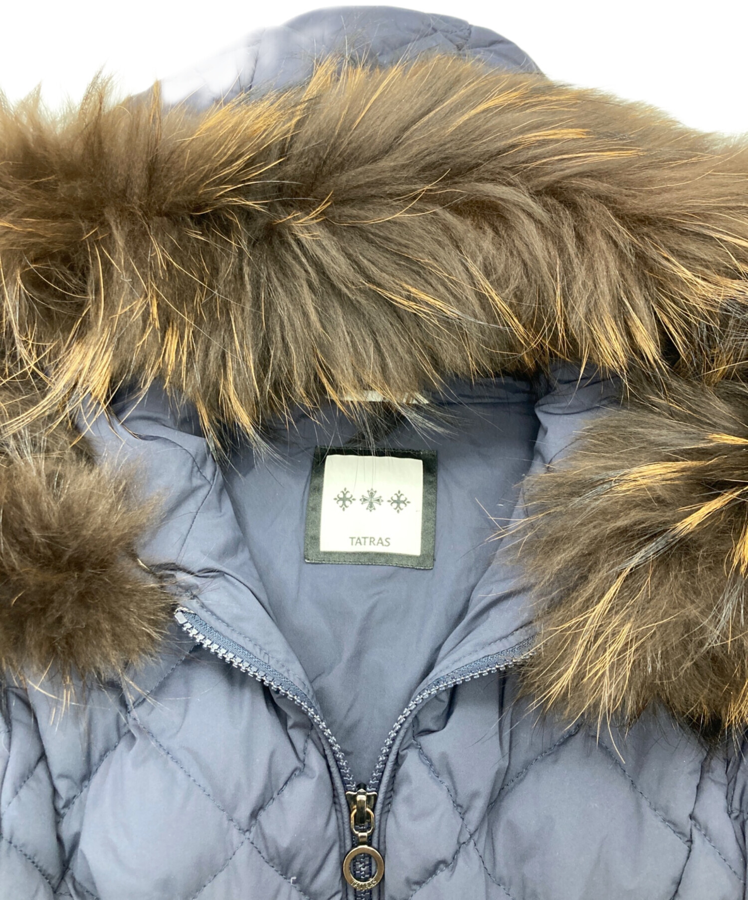 中古・古着通販】TATRAS (タトラス) キルティングラクーンファー付き