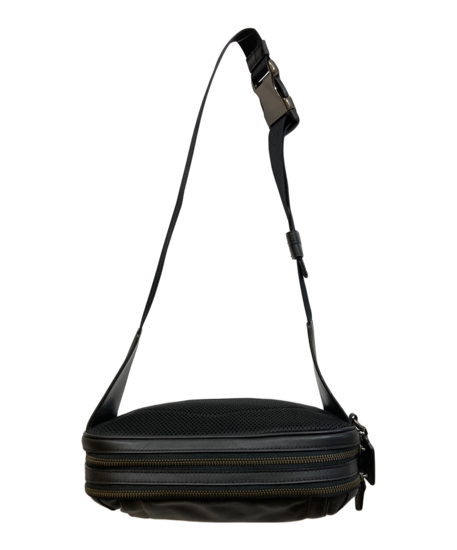 中古・古着通販】COACH (コーチ) ボディーバッグ ブラック｜ブランド