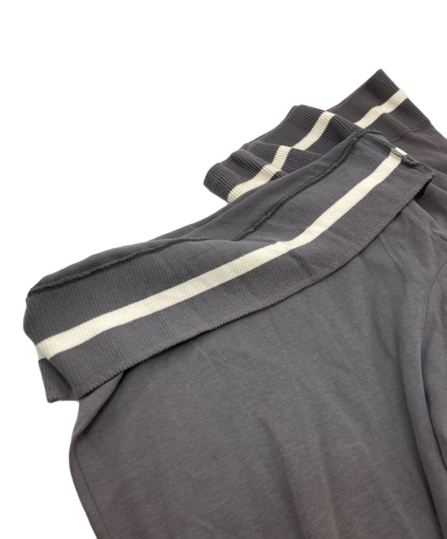 中古・古着通販】ISSEY MIYAKE (イッセイミヤケ) ハーフパンツ グレー