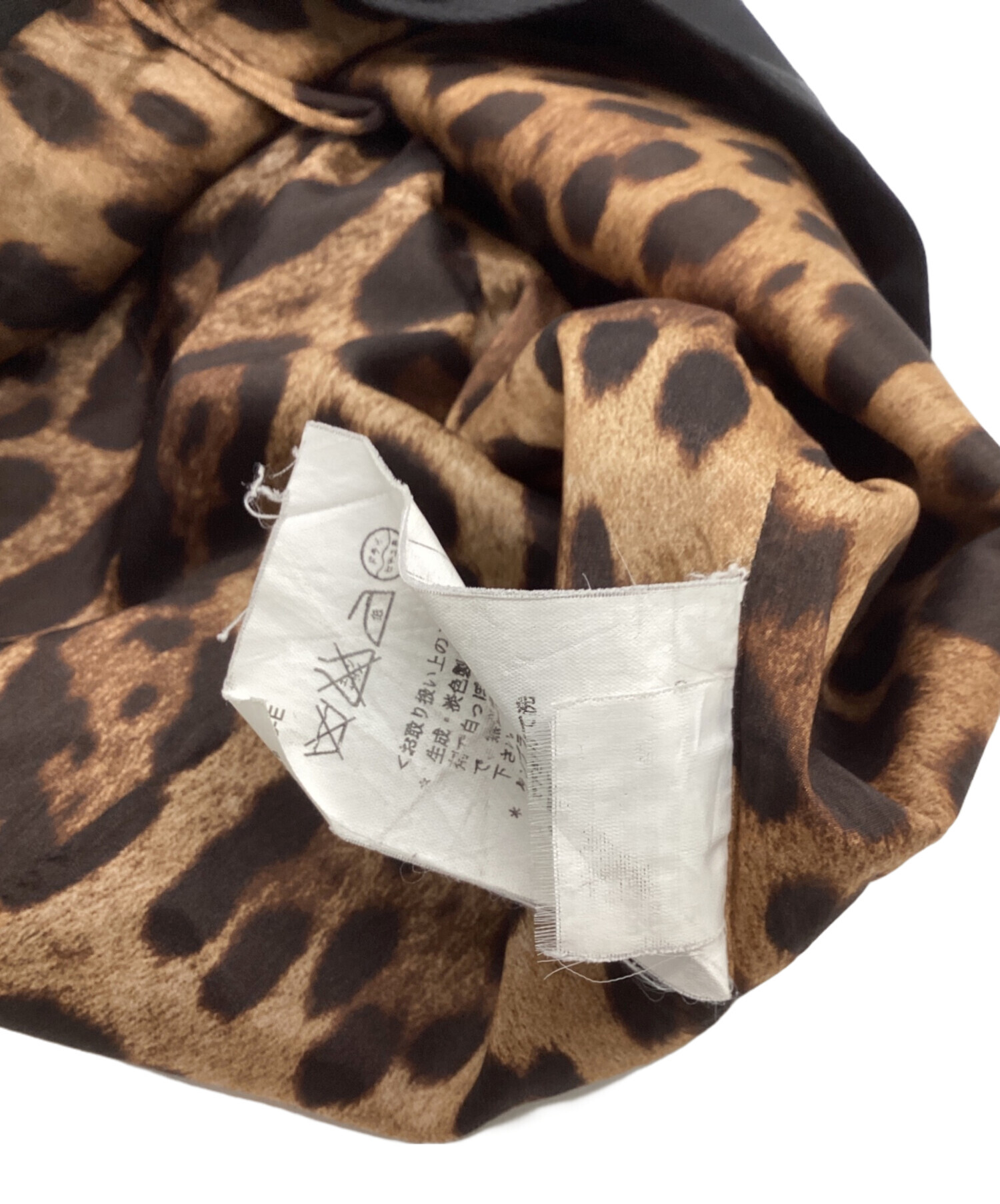 【ロゴ入り】DOLCE & GABBANA ヒョウ柄タオルケット ロゴ入り】DOLCE & GABBANA ヒョウ柄タオルケット 【公式通販】