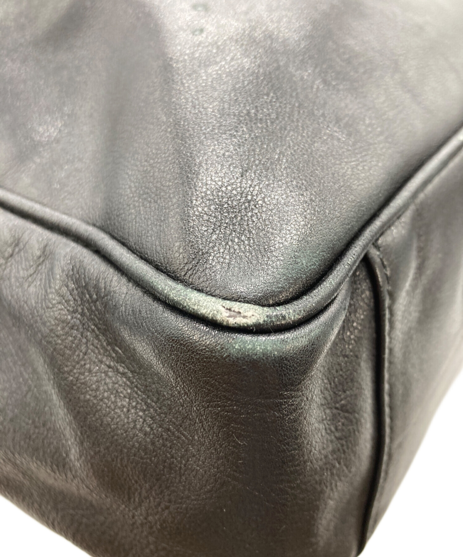 中古・古着通販】VALENTINO (ヴァレンティノ) ロゴ型押しチェーン