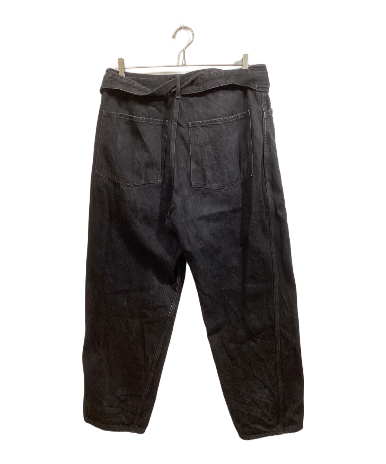 中古・古着通販】COMOLI (コモリ) デニム ベルテッドパンツ ブラック 