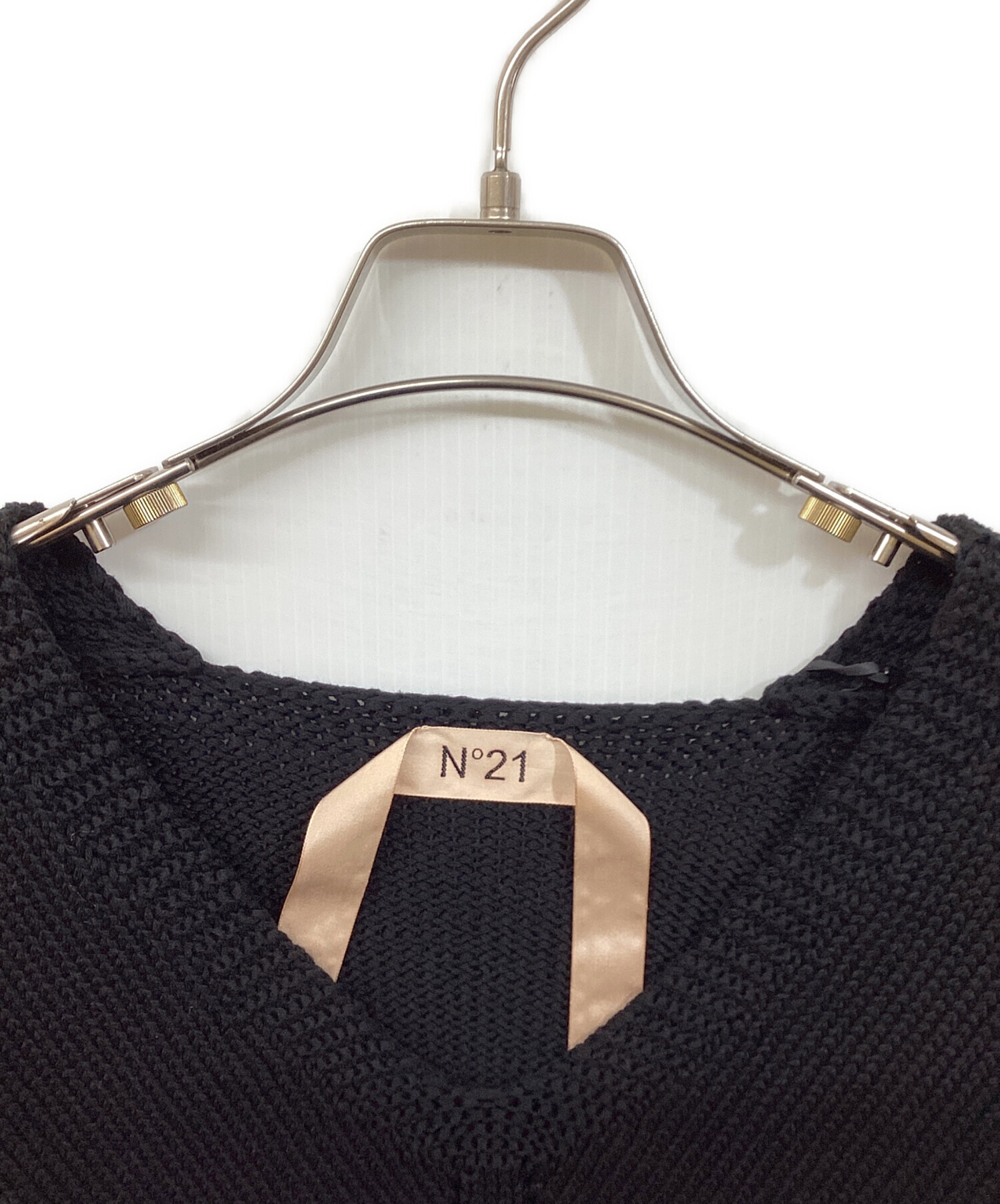 中古・古着通販】N°21 (ヌメロヴェントゥーノ) 切替半袖ニット