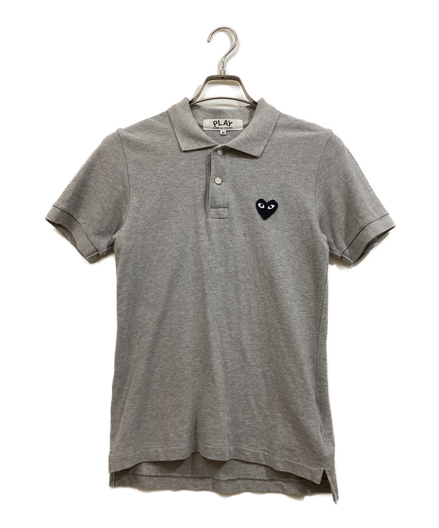 りょうすけ様　PLAY COMME des GARÇONS グレー ポロシャツ 中古・古着通販】PLAY COMME des GARCONS (プレイコムデギャルソン