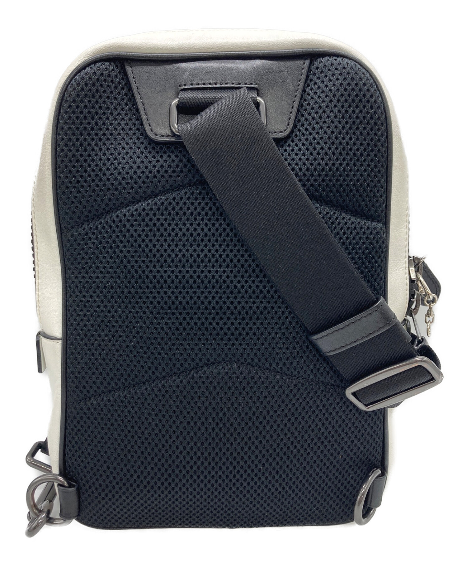 中古・古着通販】COACH (コーチ) トラックパック シグネチャー