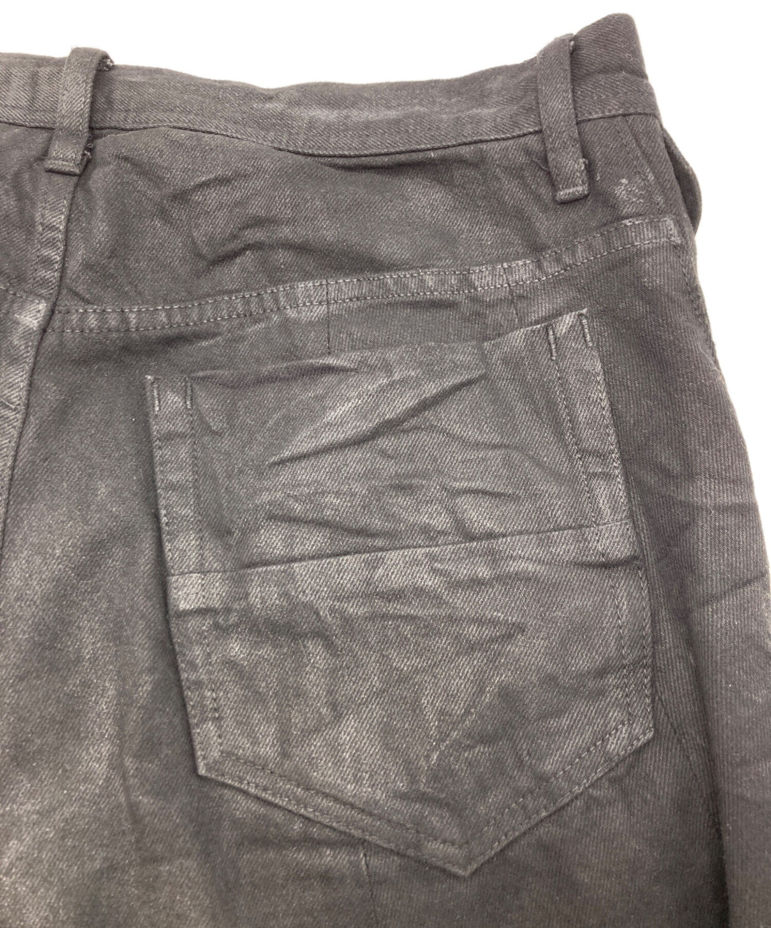 中古・古着通販】JULIUS (ユリウス) コーティングフレアーデニムパンツ 