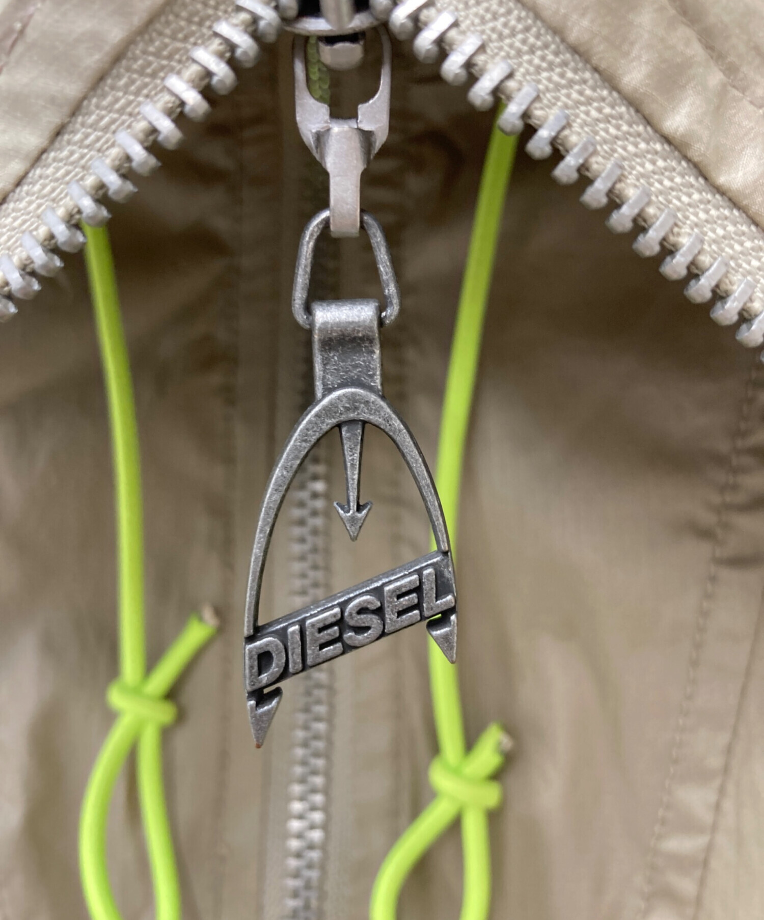 中古・古着通販】DIESEL (ディーゼル) ナイロンジャケット ベージュ 