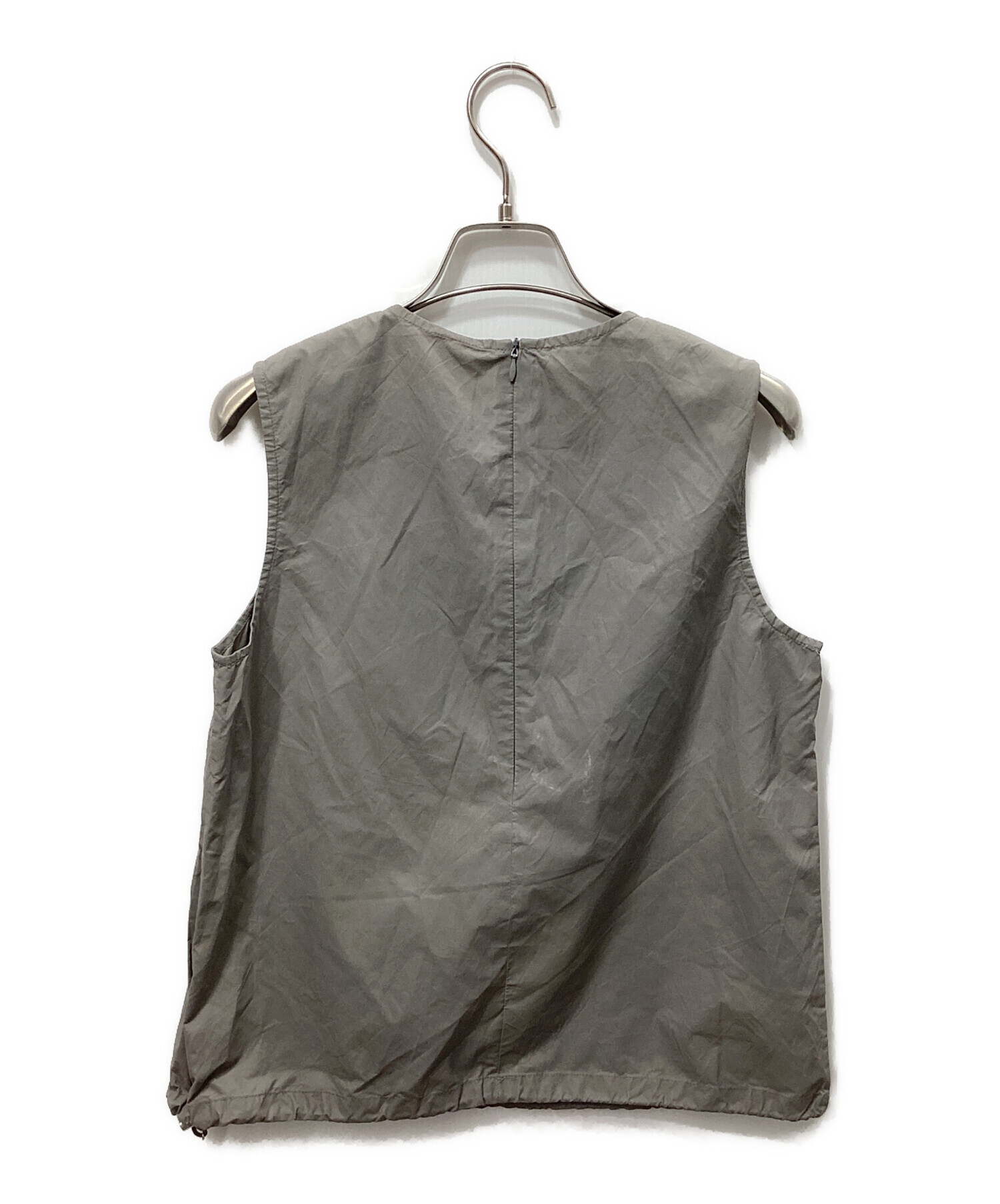 中古・古着通販】PRADA (プラダ) ノースリーブブラウス グレー サイズ