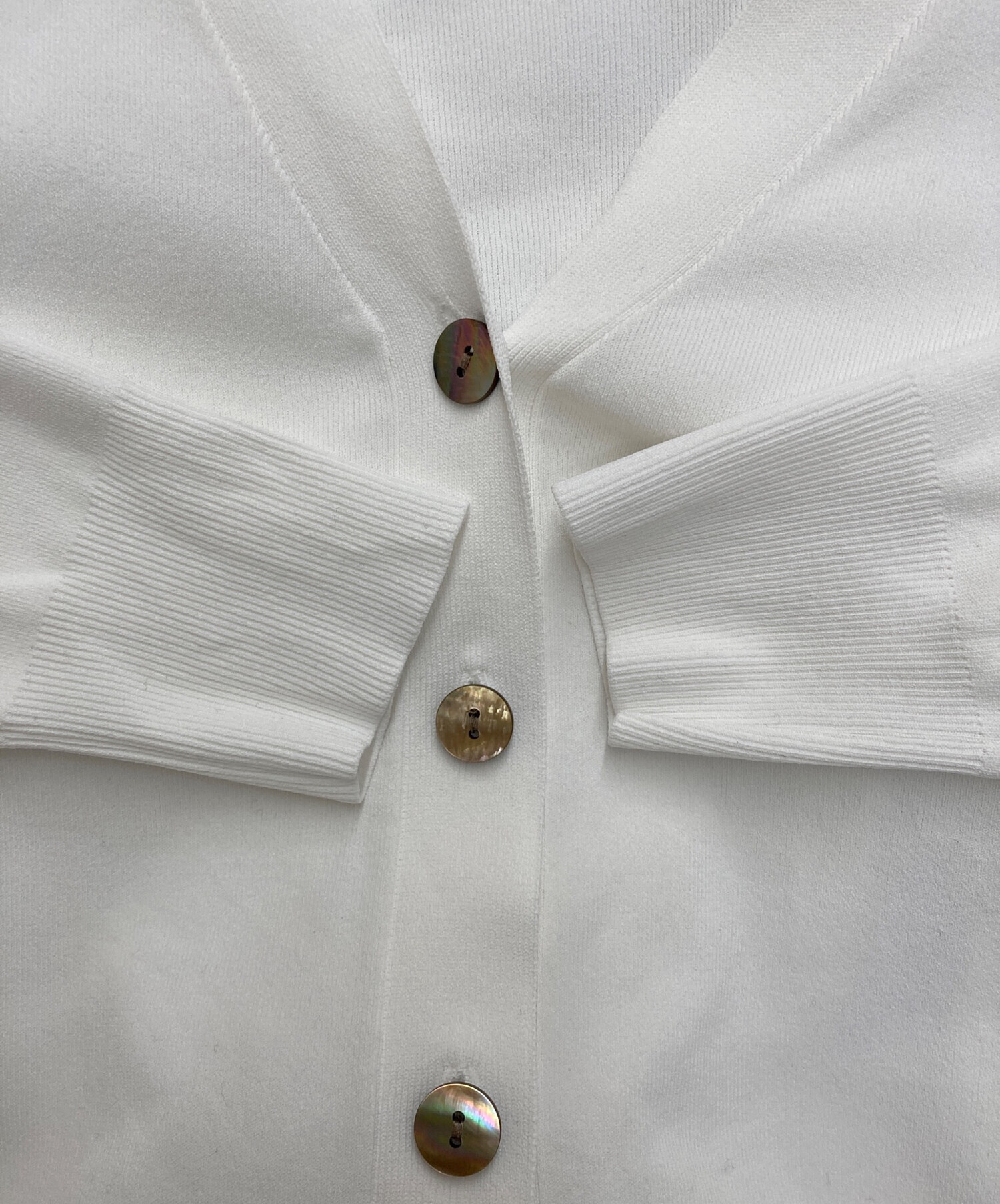中古・古着通販】SOEJU (ソージュ) Vネックショートニットカーディガン