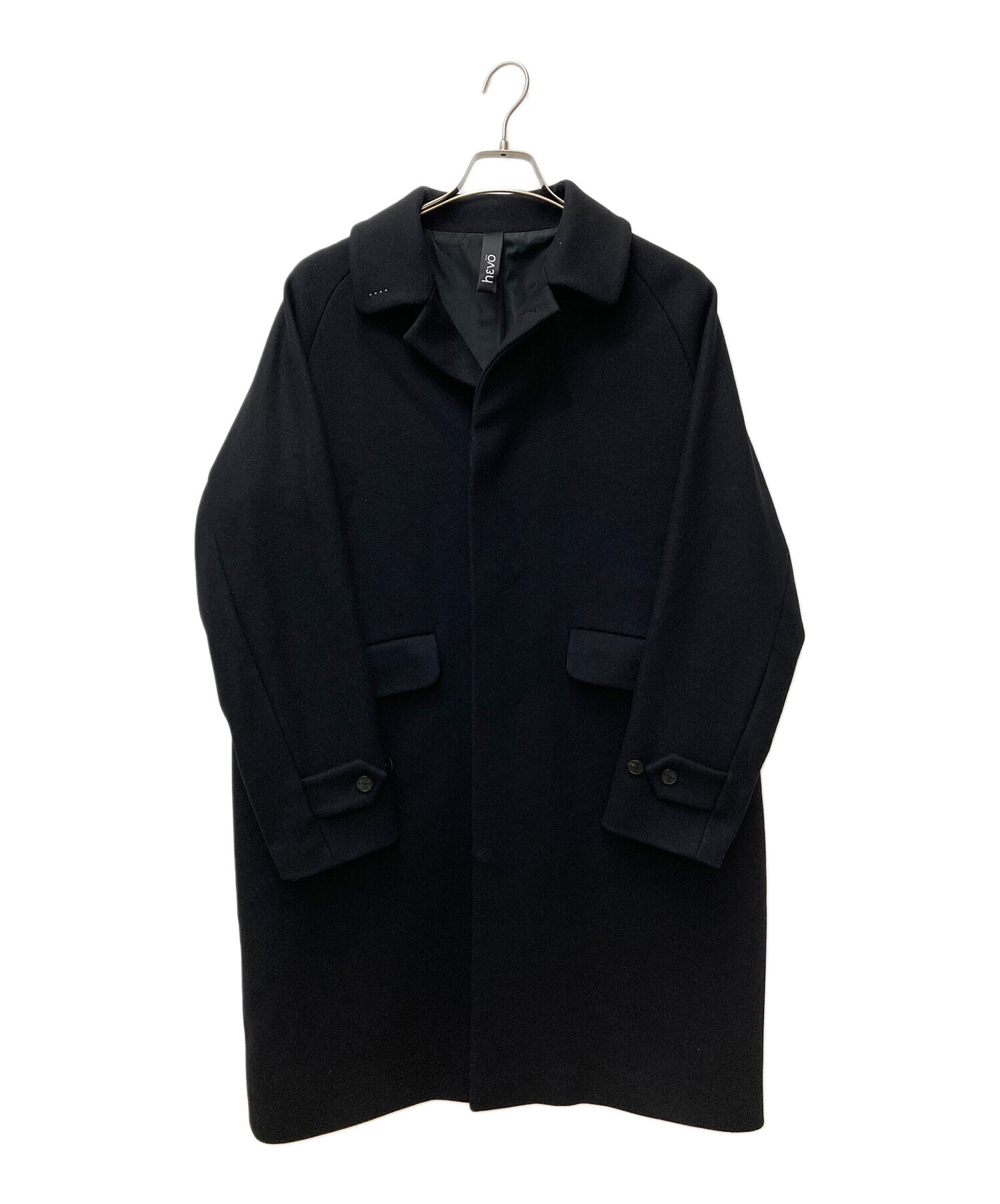 Hevo イーヴォ コート ウールナイロン ラグラン 比翼 ブラック 中古・古着通販】HEVO (イーヴォ) CRISPIANO ラグランコート ブラック