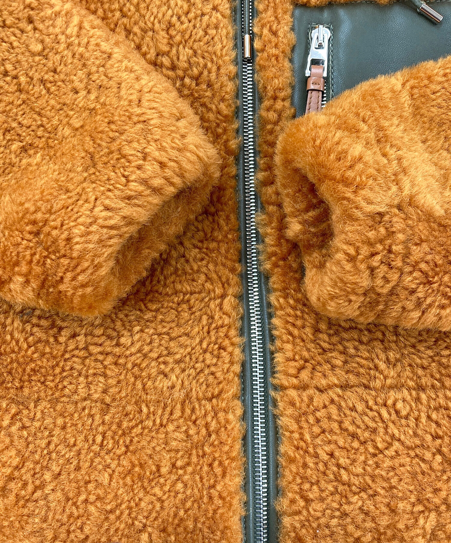 中古・古着通販】LOEWE (ロエベ) ムートンボアジャケット オレンジ