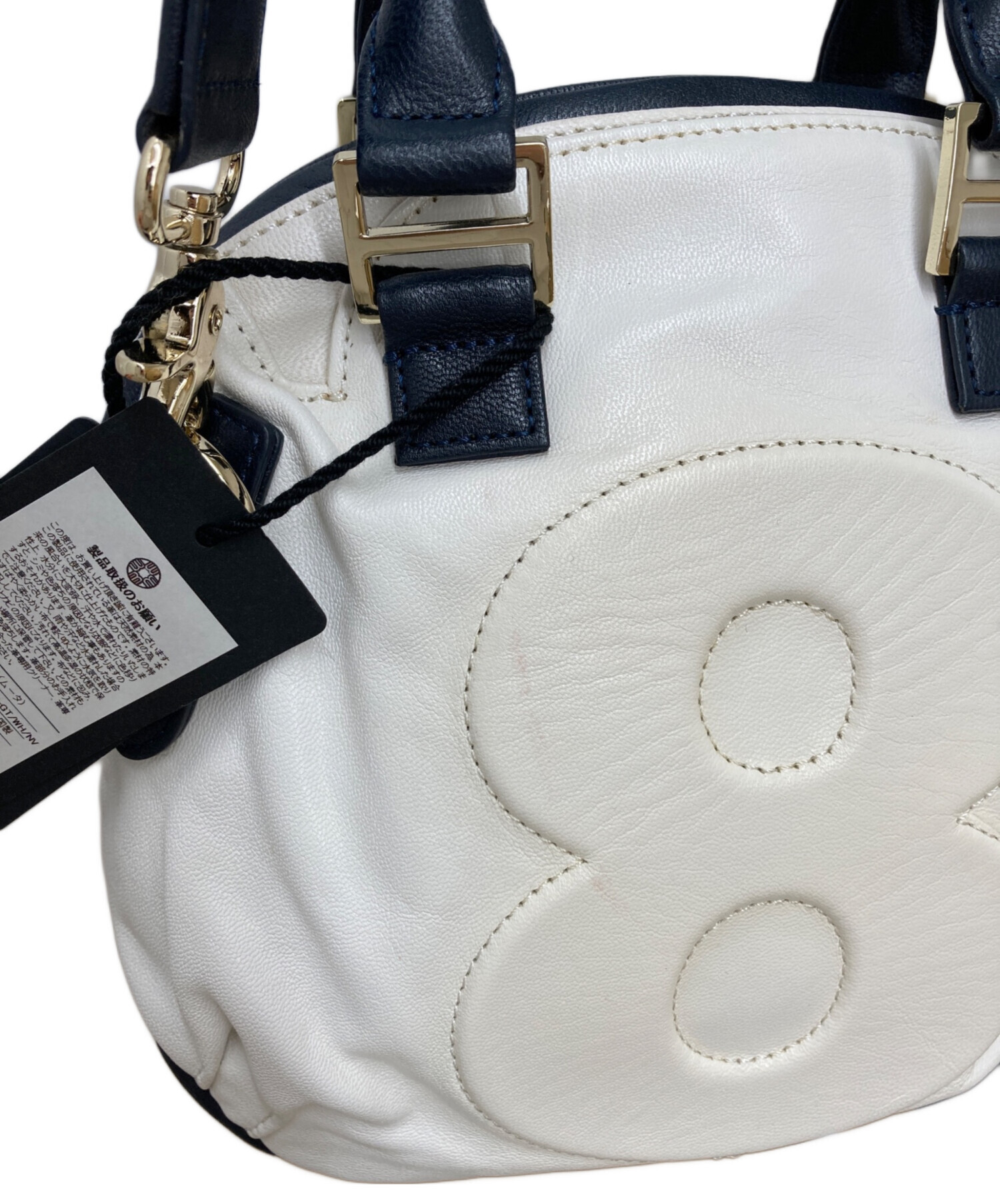 中古・古着通販】muta (ムータ) ミニエンボス8バッグ ホワイト