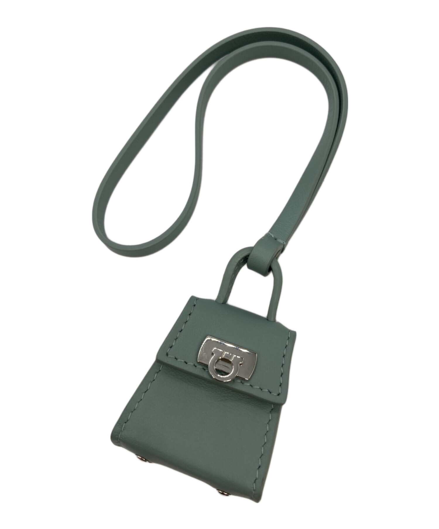 FERRAGAMO ガンチーニバッグチャーム (フェラガモ) 中古・古着通販】Ferragamo ミニチュアバッグ　チャーム　ハグバッグ グリーン アクセサリー
