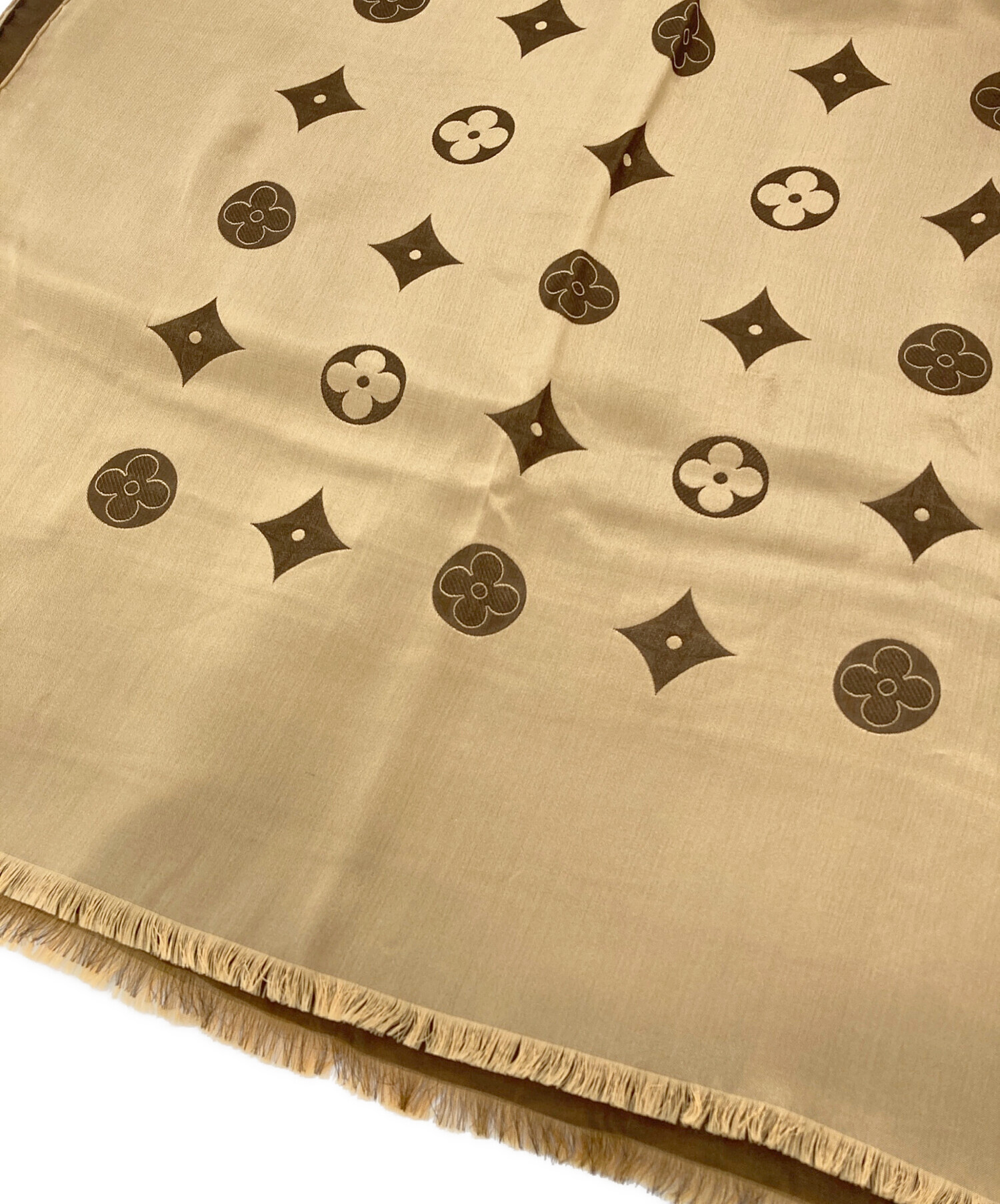 ルイ・ヴィトン LOUIS VUITTON モノグラム ストール 衣料品 シルク ベージュ レディース ベージュ系 【中古】 中古・古着通販】LOUIS VUITTON (ルイ ヴィトン) ショール・モノグラム
