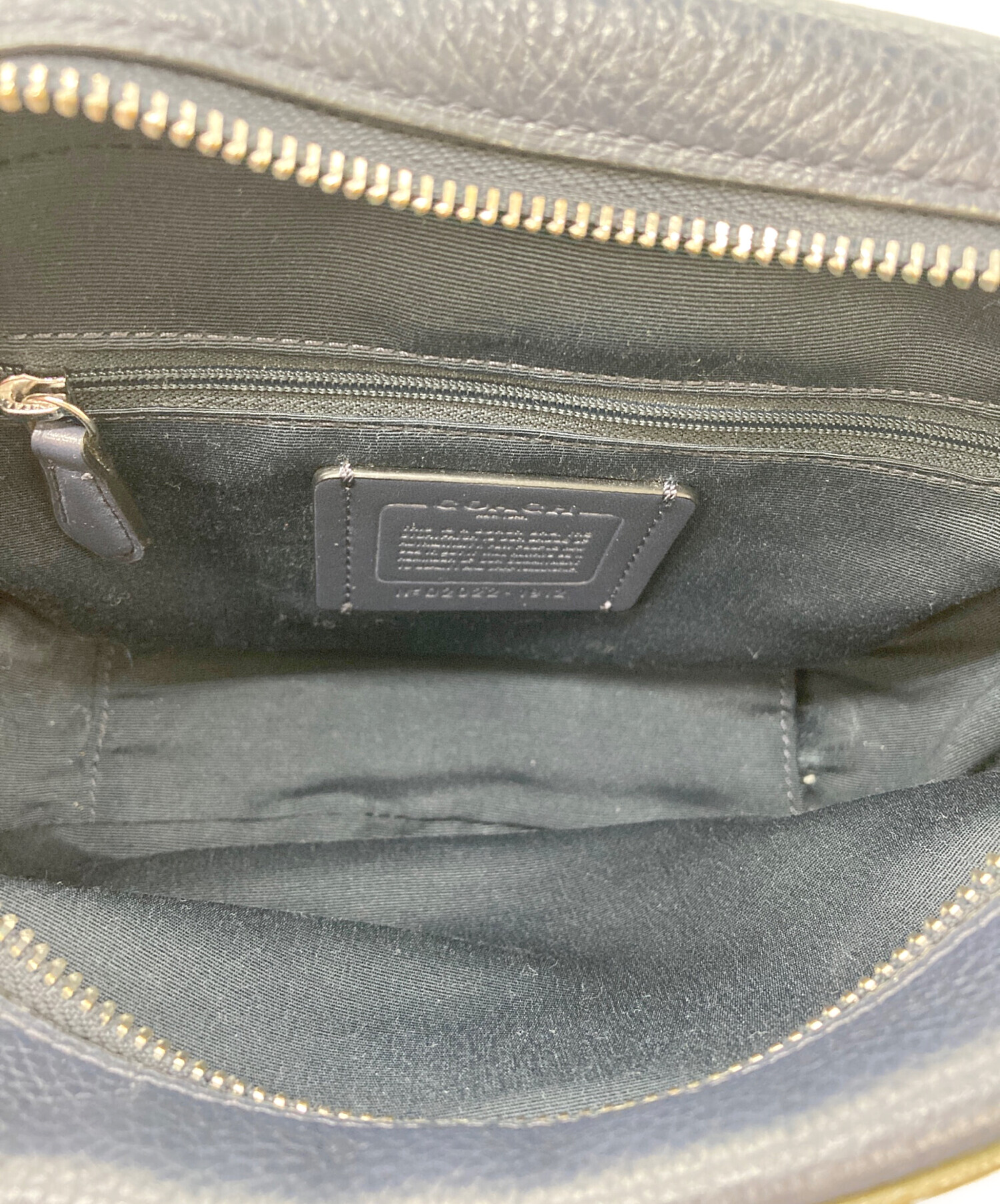 中古・古着通販】COACH (コーチ) デンプシー ショルダーバッグ