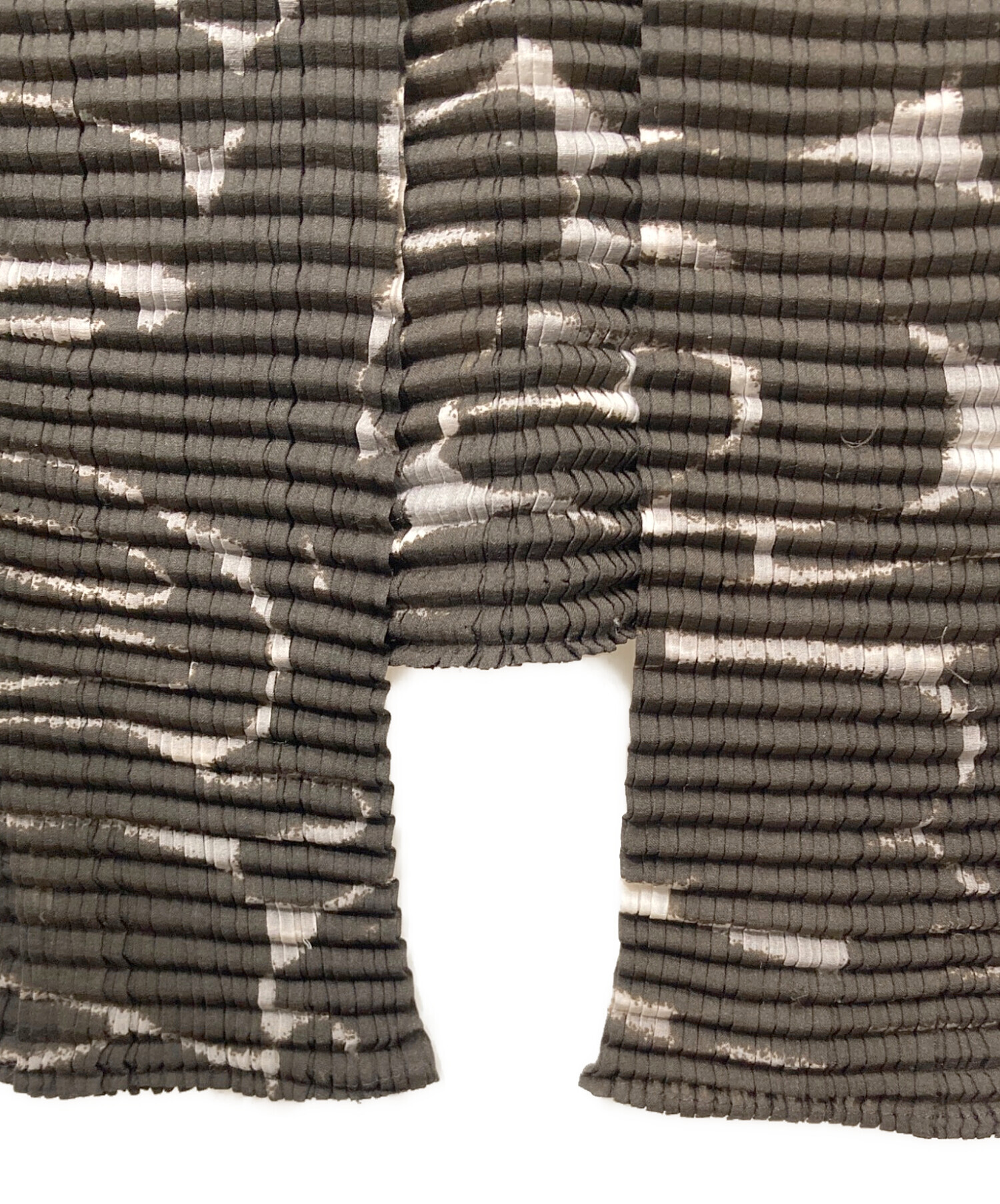 中古・古着通販】ISSEYMIYAKE (イッセイミヤケ) 蛇腹プリーツ