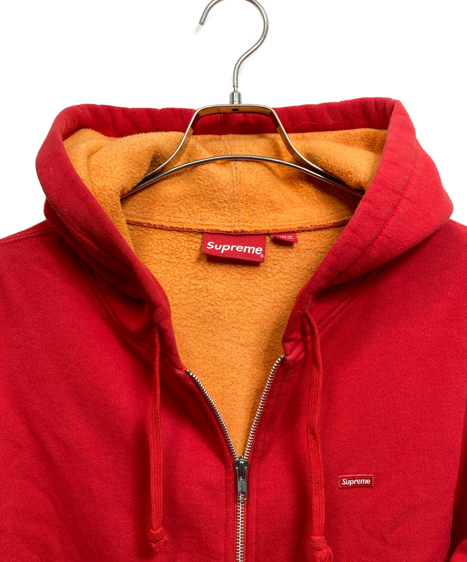 Supreme シュプリーム パーカー L レッド 中古・古着通販】SUPREME (シュプリーム) パーカー レッド サイズ