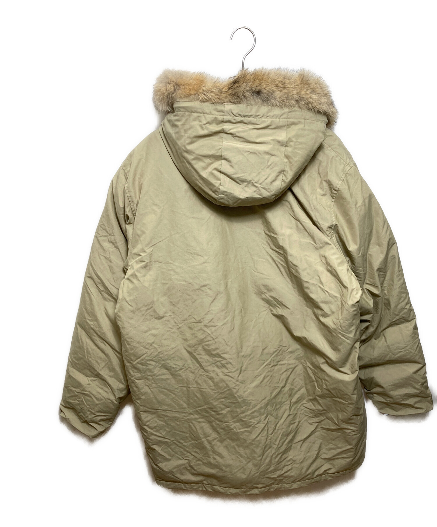 WOOLRICH ダウンジャケット ベージュ 中古・古着通販】WOOLRICH (ウールリッチ) ダウンジャケット Arctic