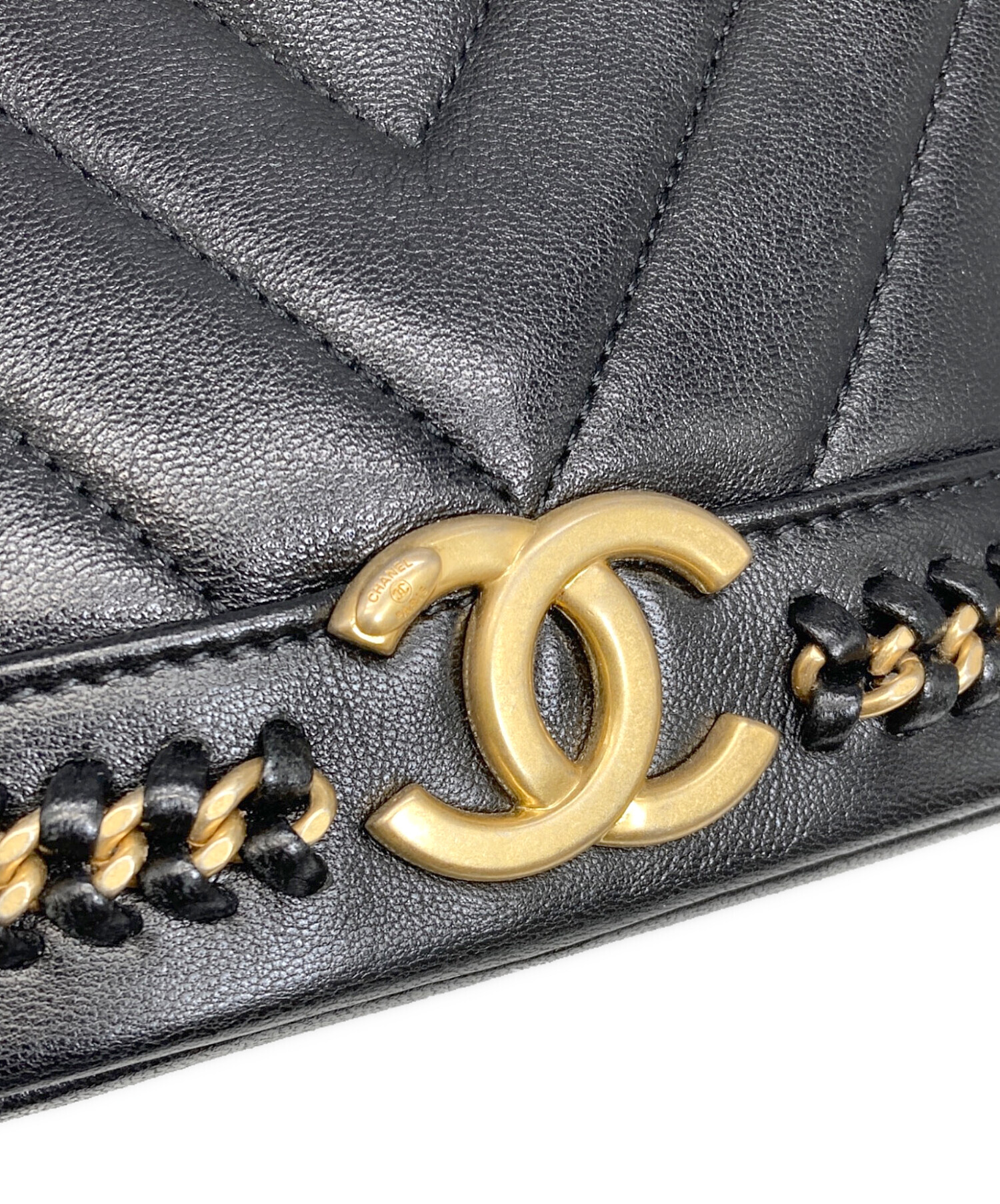 中古・古着通販】CHANEL (シャネル) シェブロン Vステッチココマーク