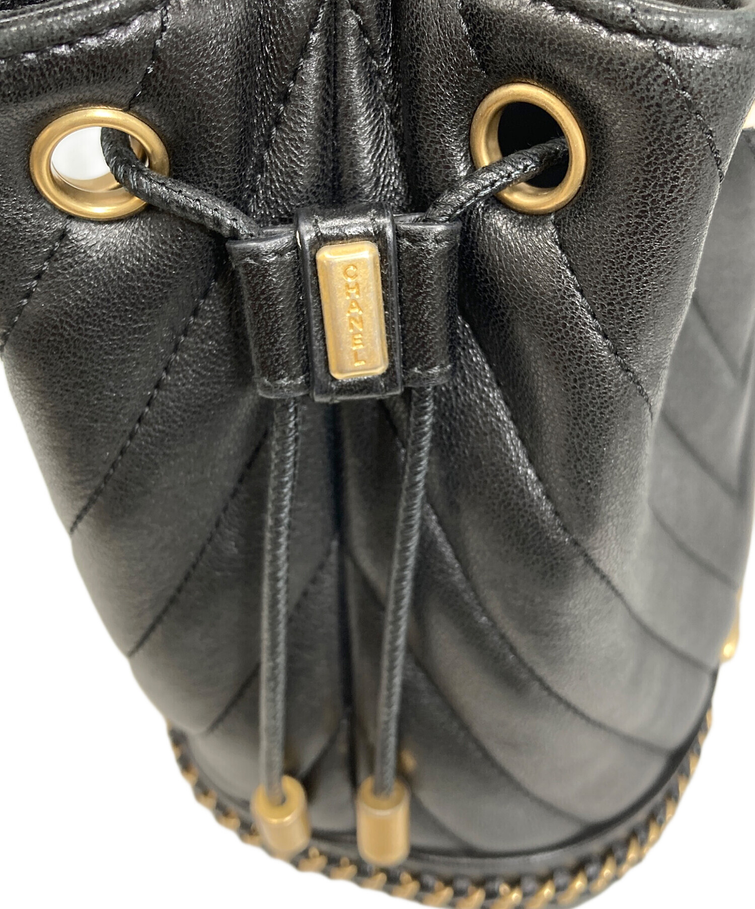 中古・古着通販】CHANEL (シャネル) シェブロン Vステッチココマーク