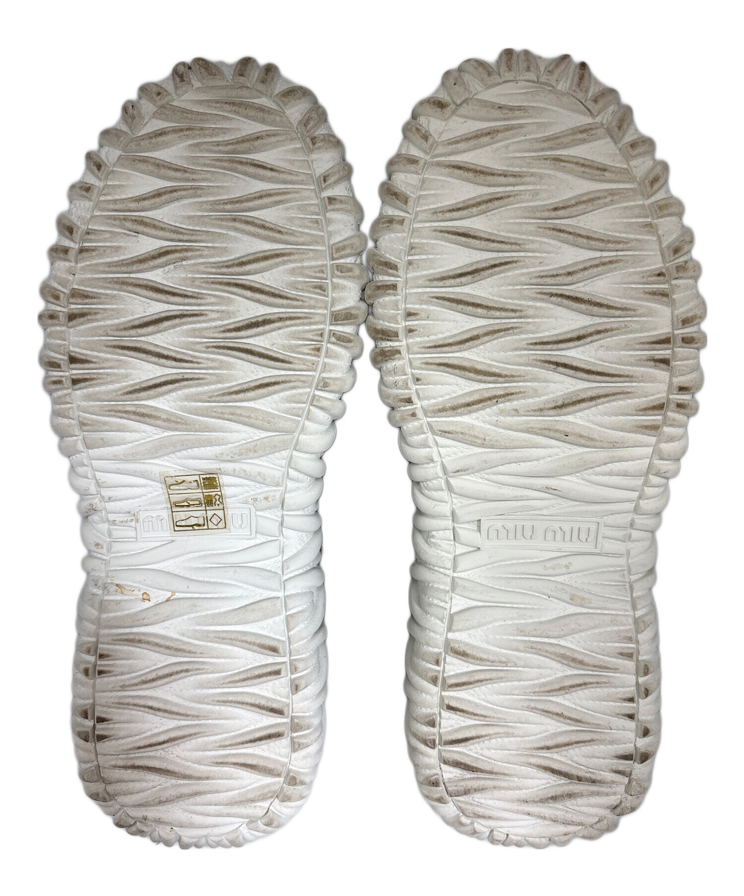 中古・古着通販】MIU MIU (ミュウミュウ) テープロゴソックス