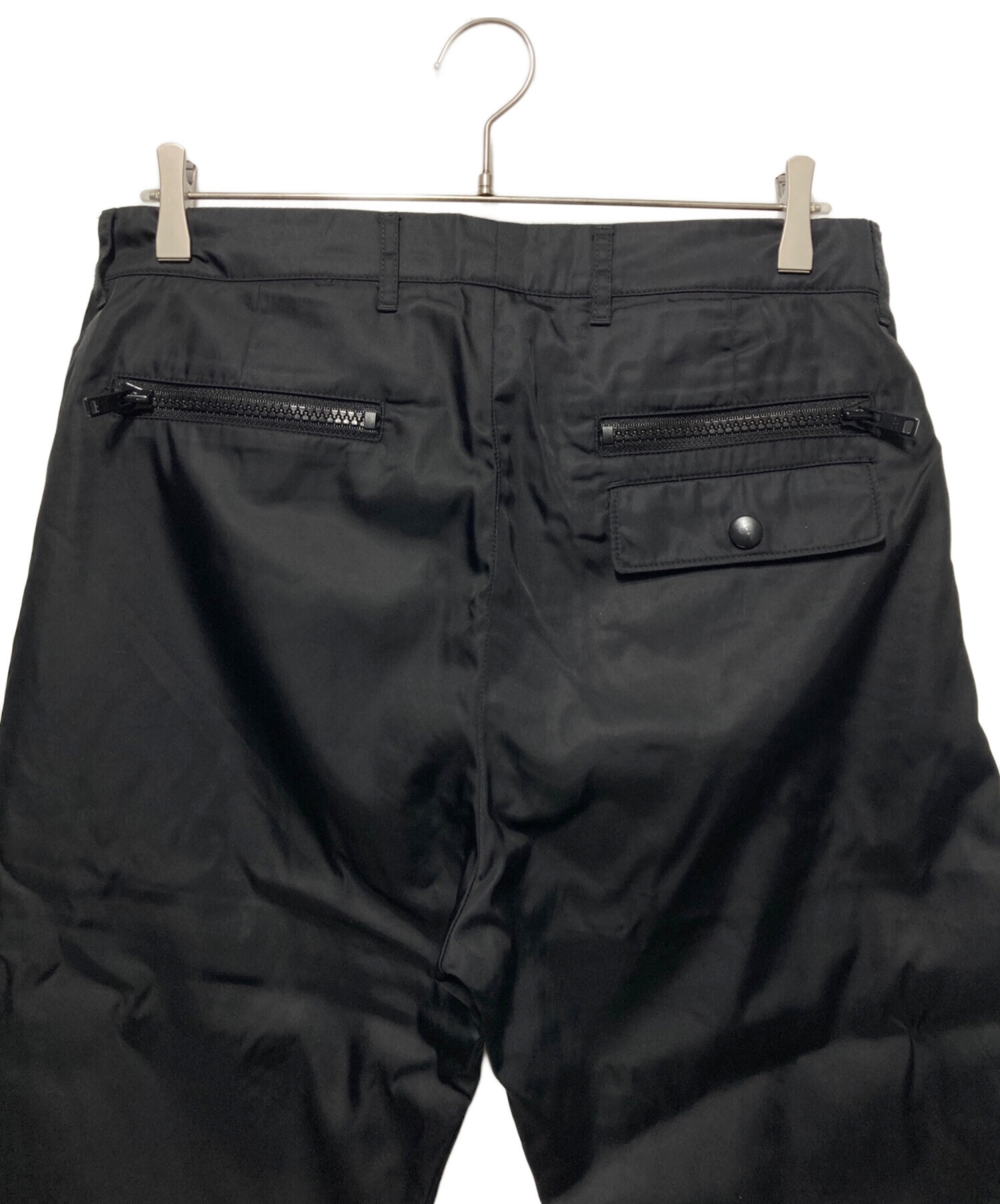 中古・古着通販】PRADA (プラダ) ナイロンジップパンツ ブラック