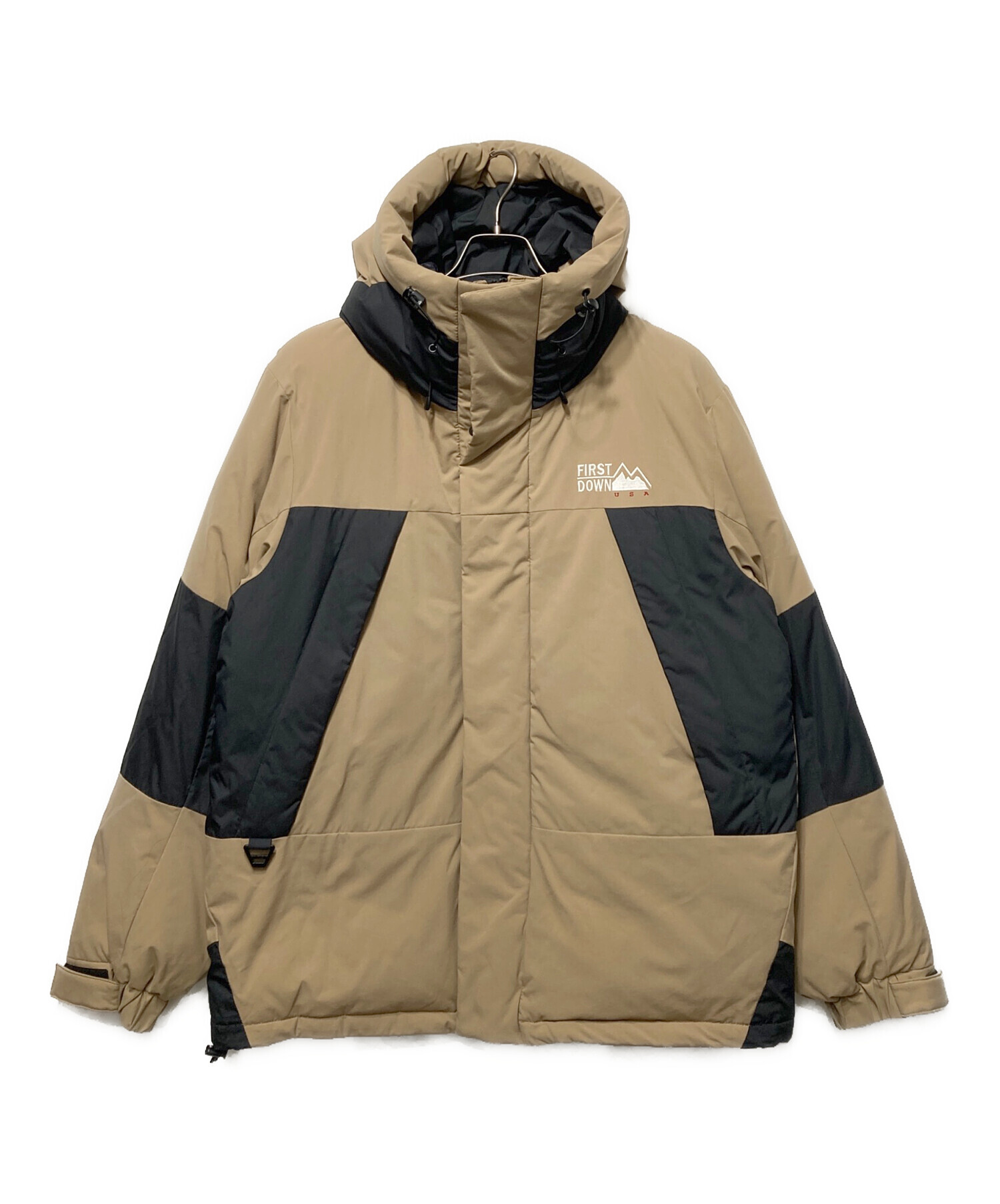 FIRST DOWN ダウンジャケット SMALL ベージュ/ブラック 中古・古着通販】FIRST DOWN (ファーストダウン) ダウンジャケット