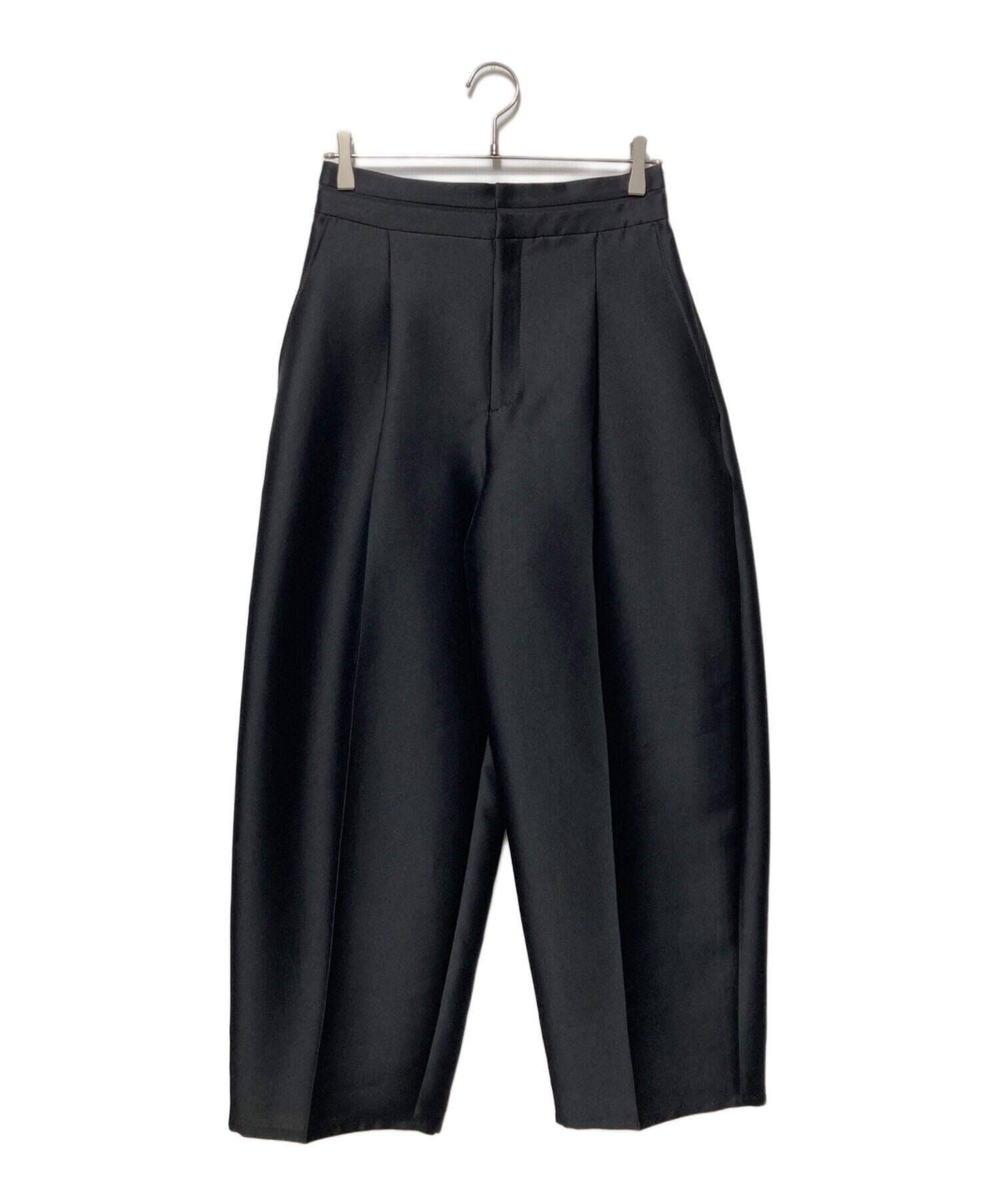 極美品 アドーア ADORE 2WAYダブルクロスパンツ ブラック 38 中古・古着通販】ADORE (アドーア) シルキーダブルクロスパンツ