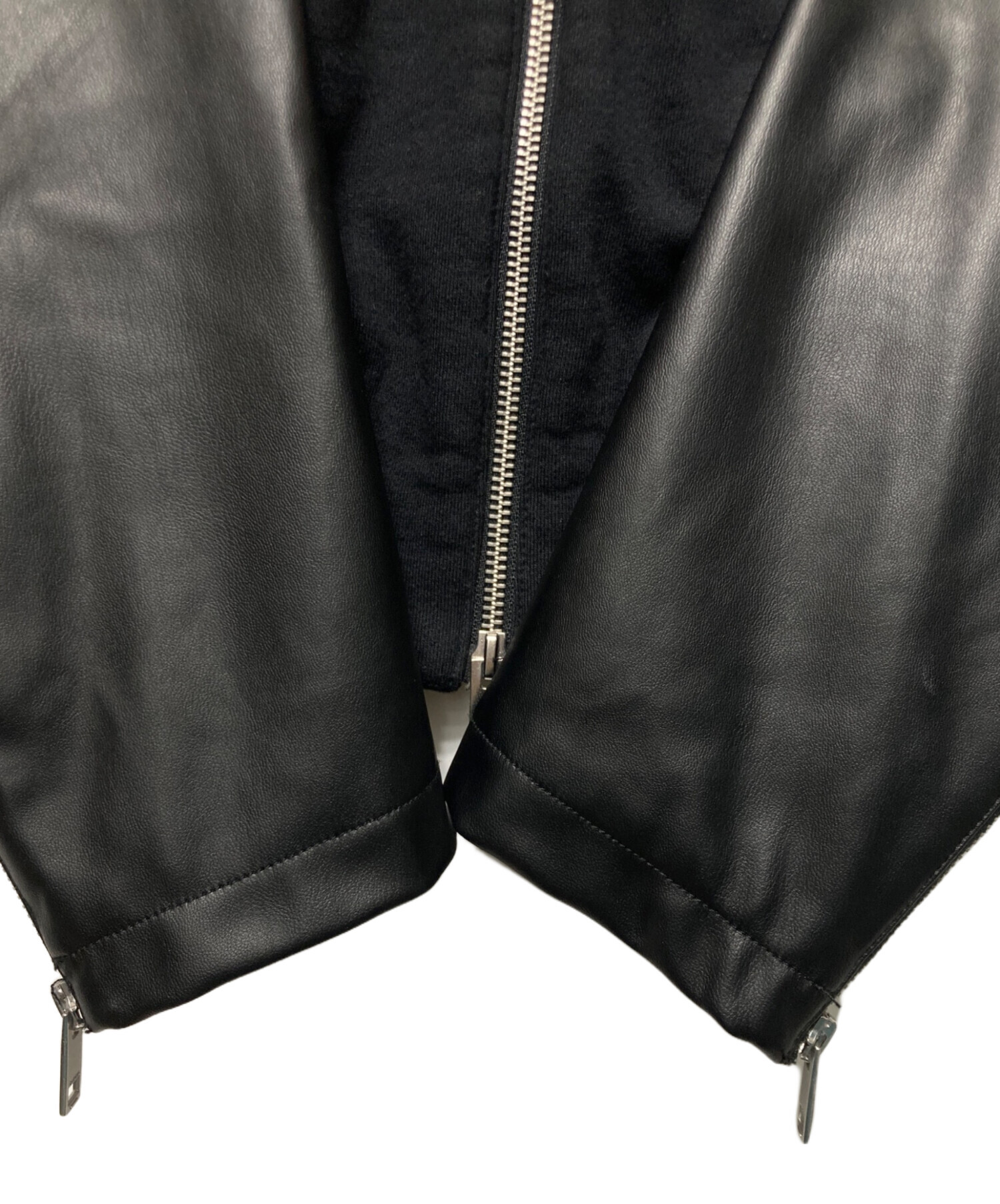 中古・古着通販】DIESEL (ディーゼル) ジップパーカー ブラック サイズ