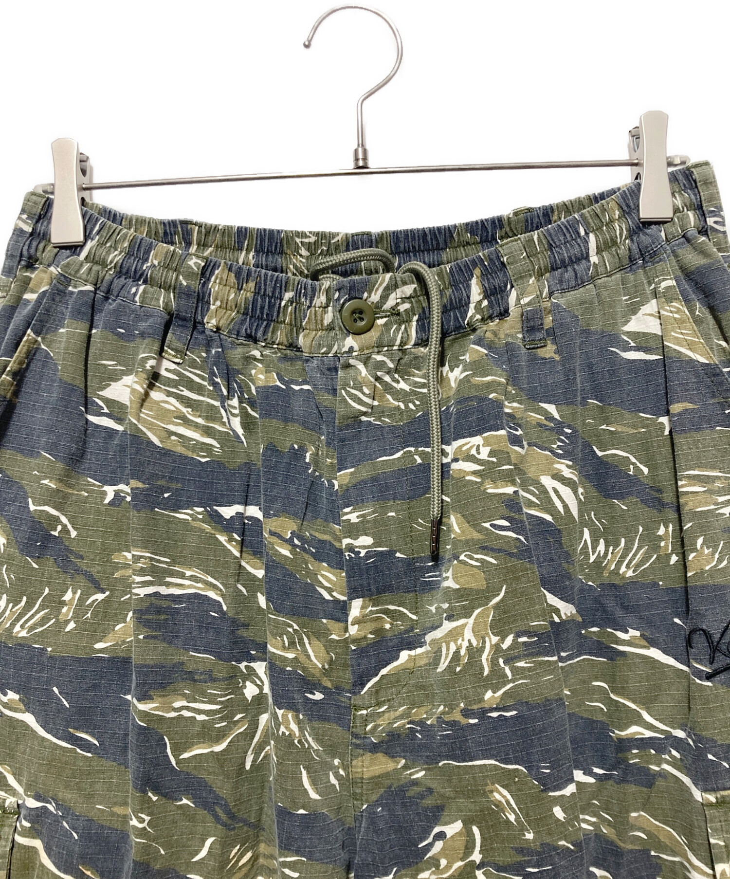 中古・古着通販】KEBOZ (ケボズ) タイガーカモカーゴパンツ カーキ