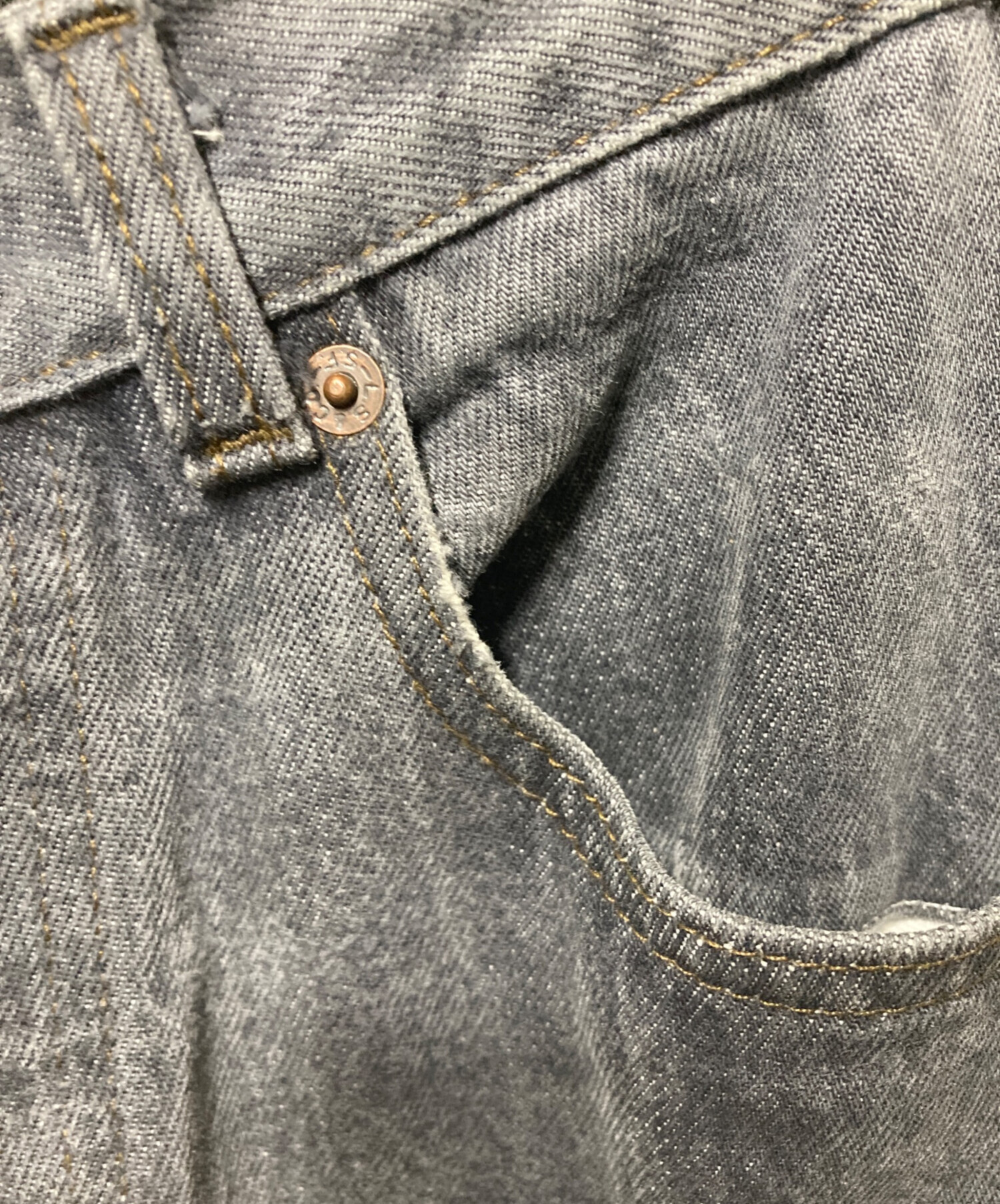 中古・古着通販】LEVI'S (リーバイス) 先染めブラックデニムパンツ