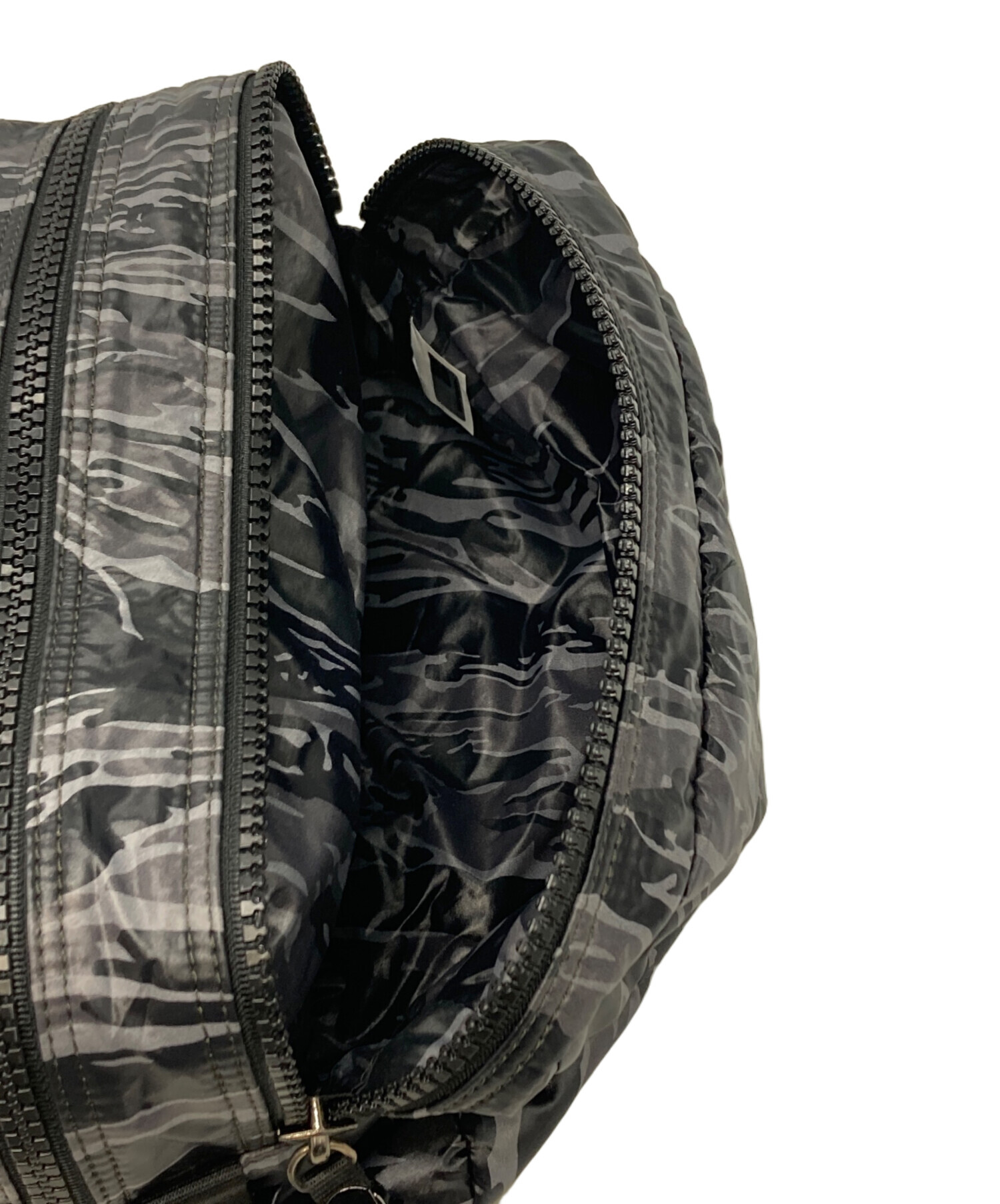 モンクレール✖︎リモア　ポーチ　黒✖︎グレー　迷彩柄 中古・古着通販】MONCLER (モンクレール) RIMOWA (リモワ) 迷彩柄