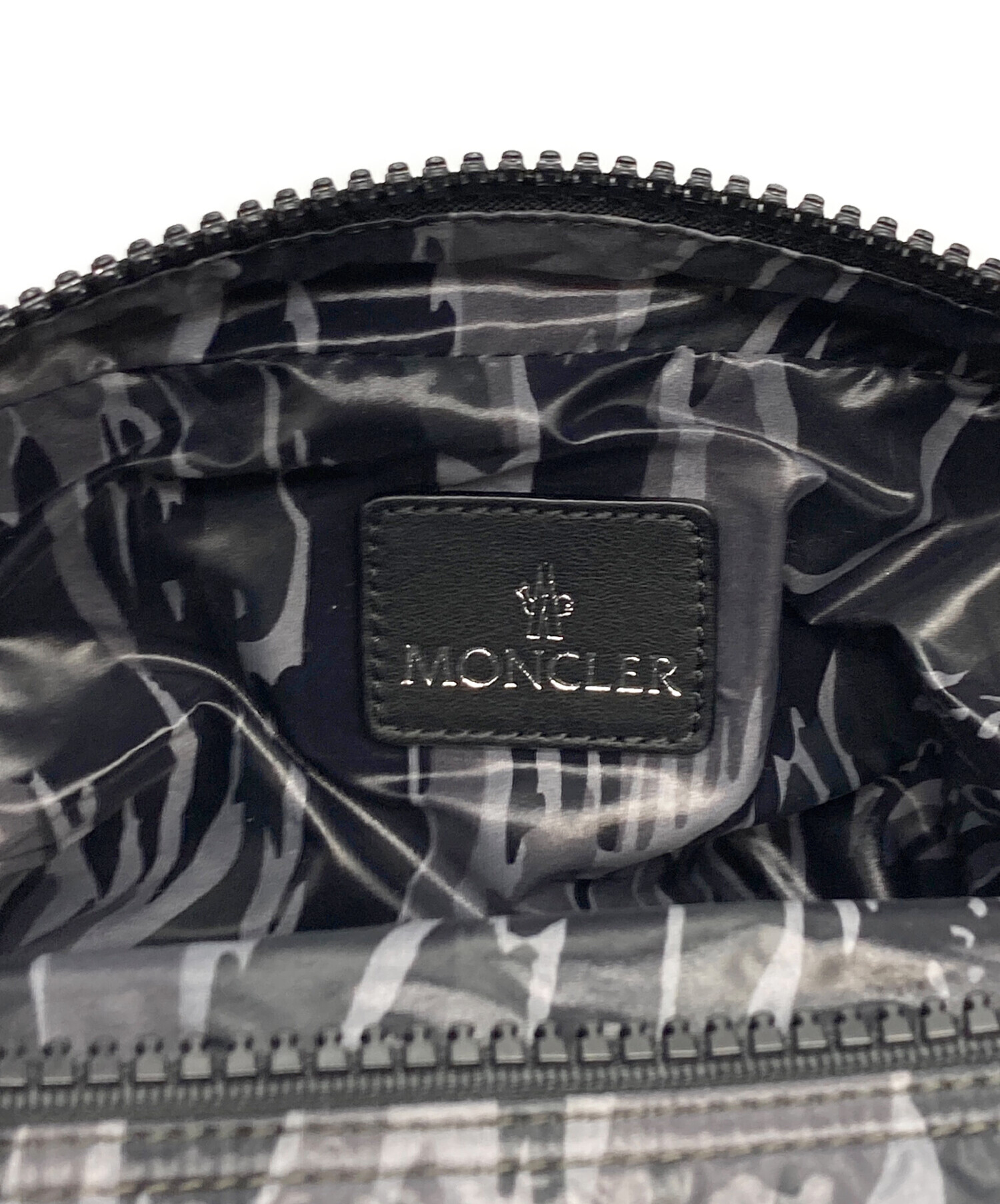 中古・古着通販】MONCLER (モンクレール) RIMOWA (リモワ) 迷彩柄